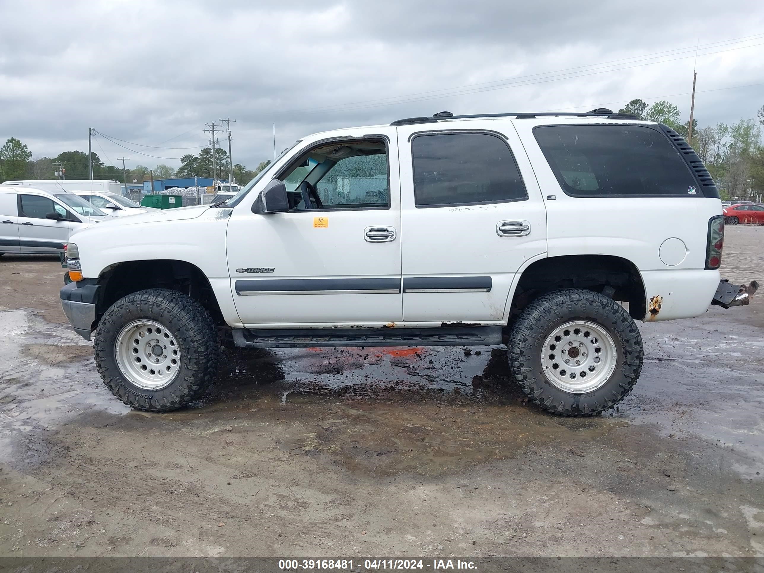 Photo 13 VIN: 1GNEK13Z02J286839 - CHEVROLET TAHOE 