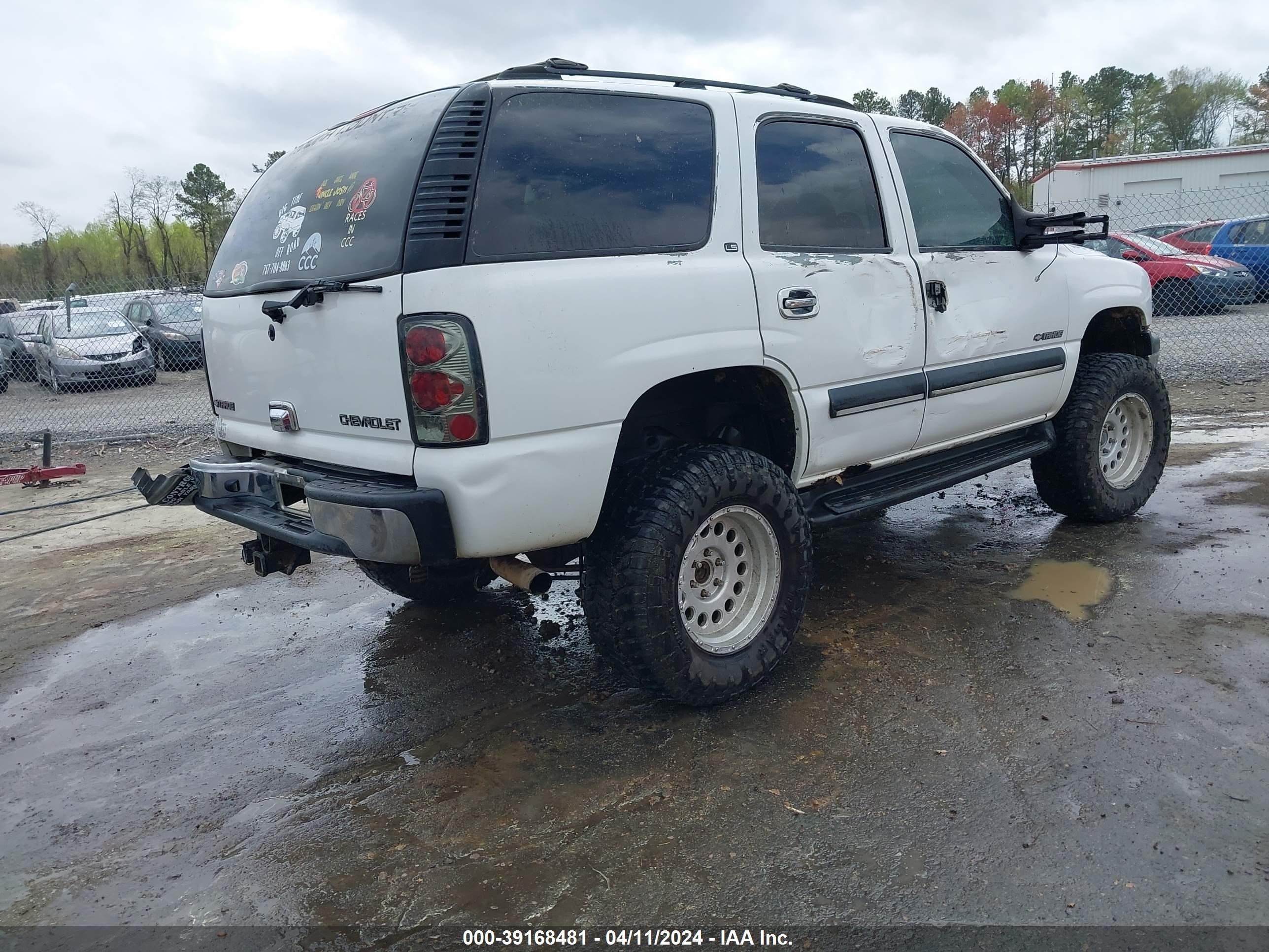 Photo 3 VIN: 1GNEK13Z02J286839 - CHEVROLET TAHOE 