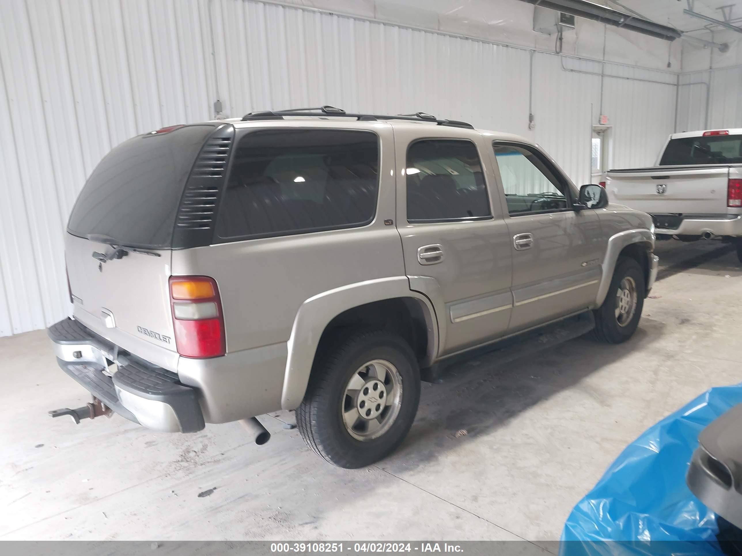 Photo 3 VIN: 1GNEK13Z03J313894 - CHEVROLET TAHOE 