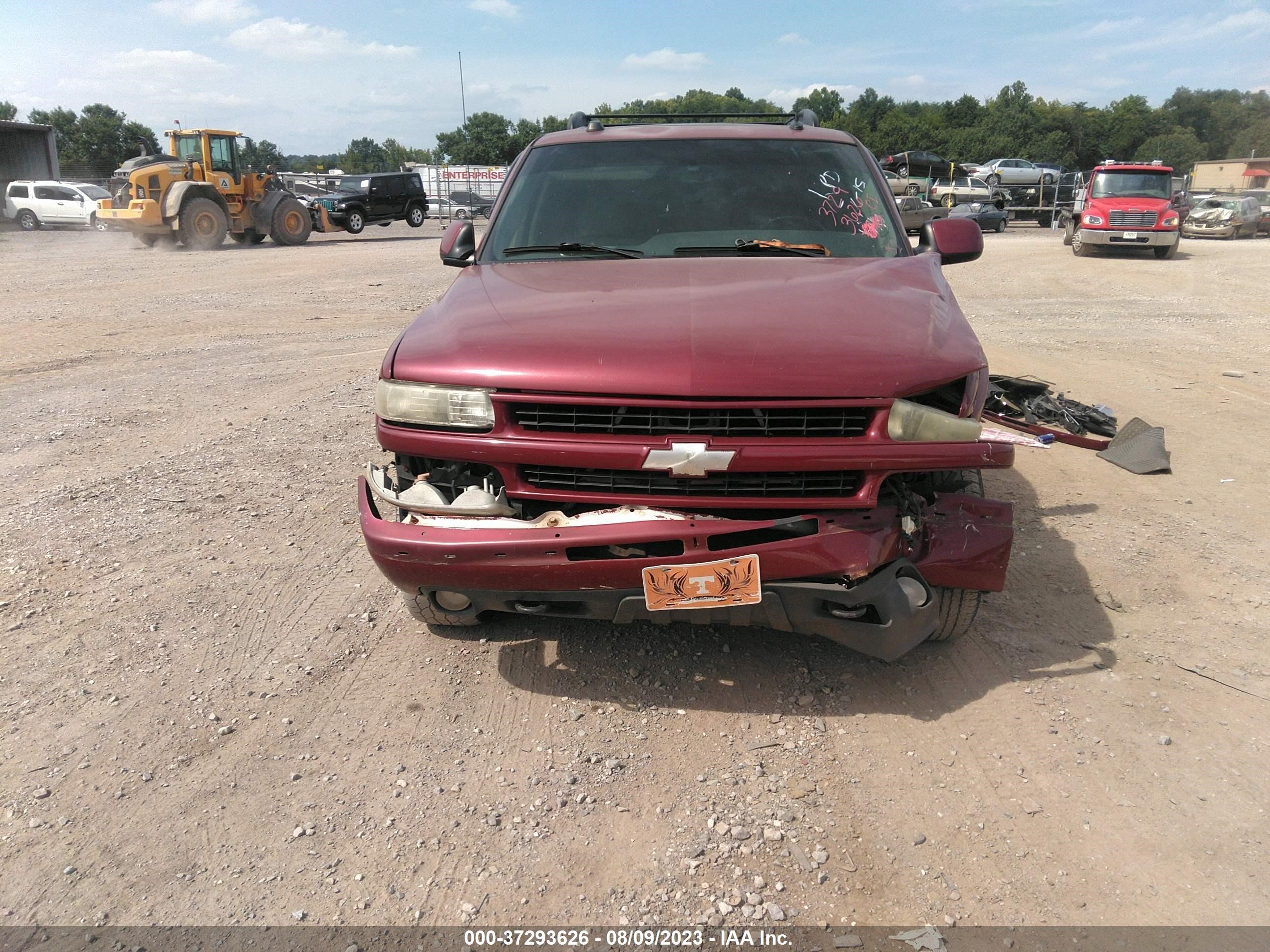 Photo 11 VIN: 1GNEK13Z04R138145 - CHEVROLET TAHOE 