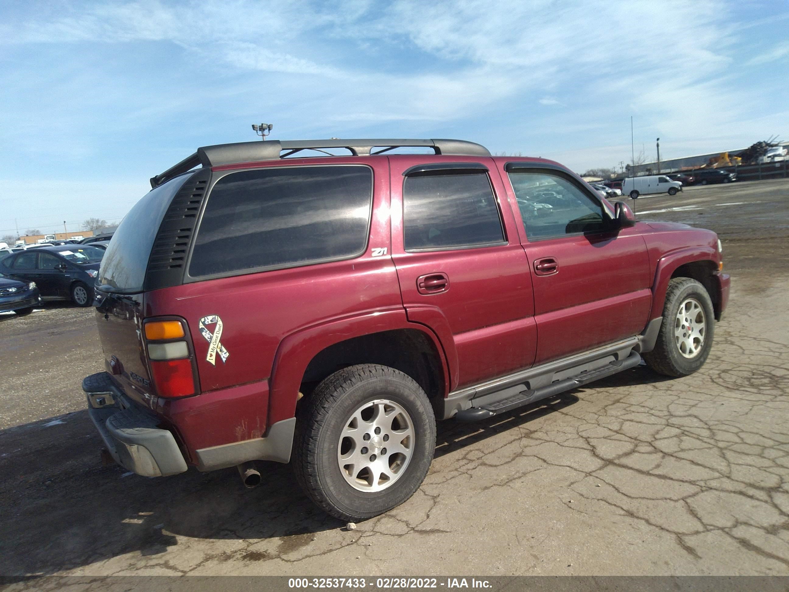 Photo 3 VIN: 1GNEK13Z04R215791 - CHEVROLET TAHOE 