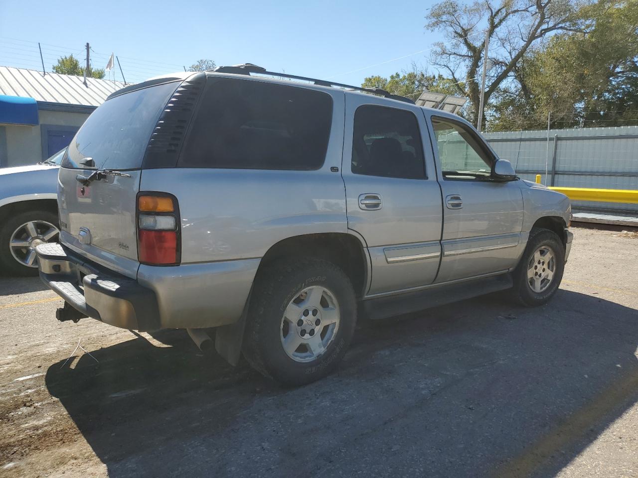 Photo 2 VIN: 1GNEK13Z06R162156 - CHEVROLET TAHOE 