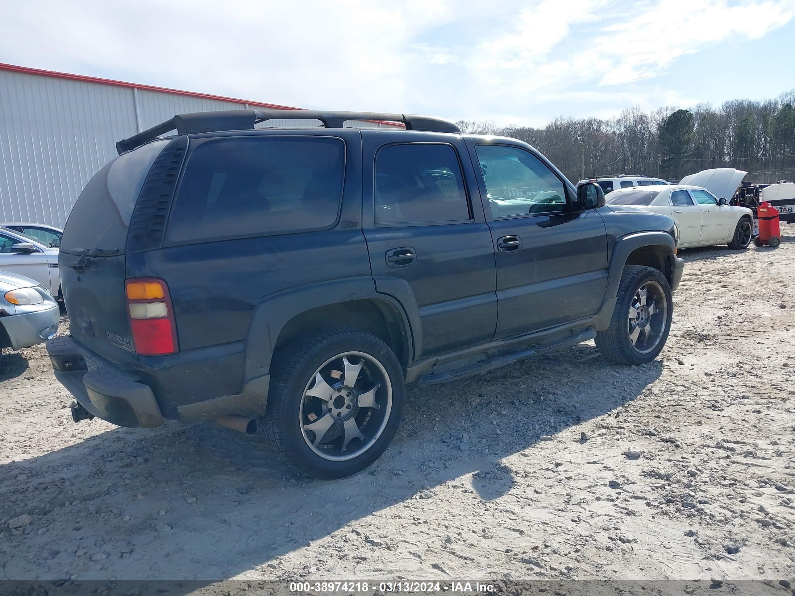 Photo 3 VIN: 1GNEK13Z13R133969 - CHEVROLET TAHOE 