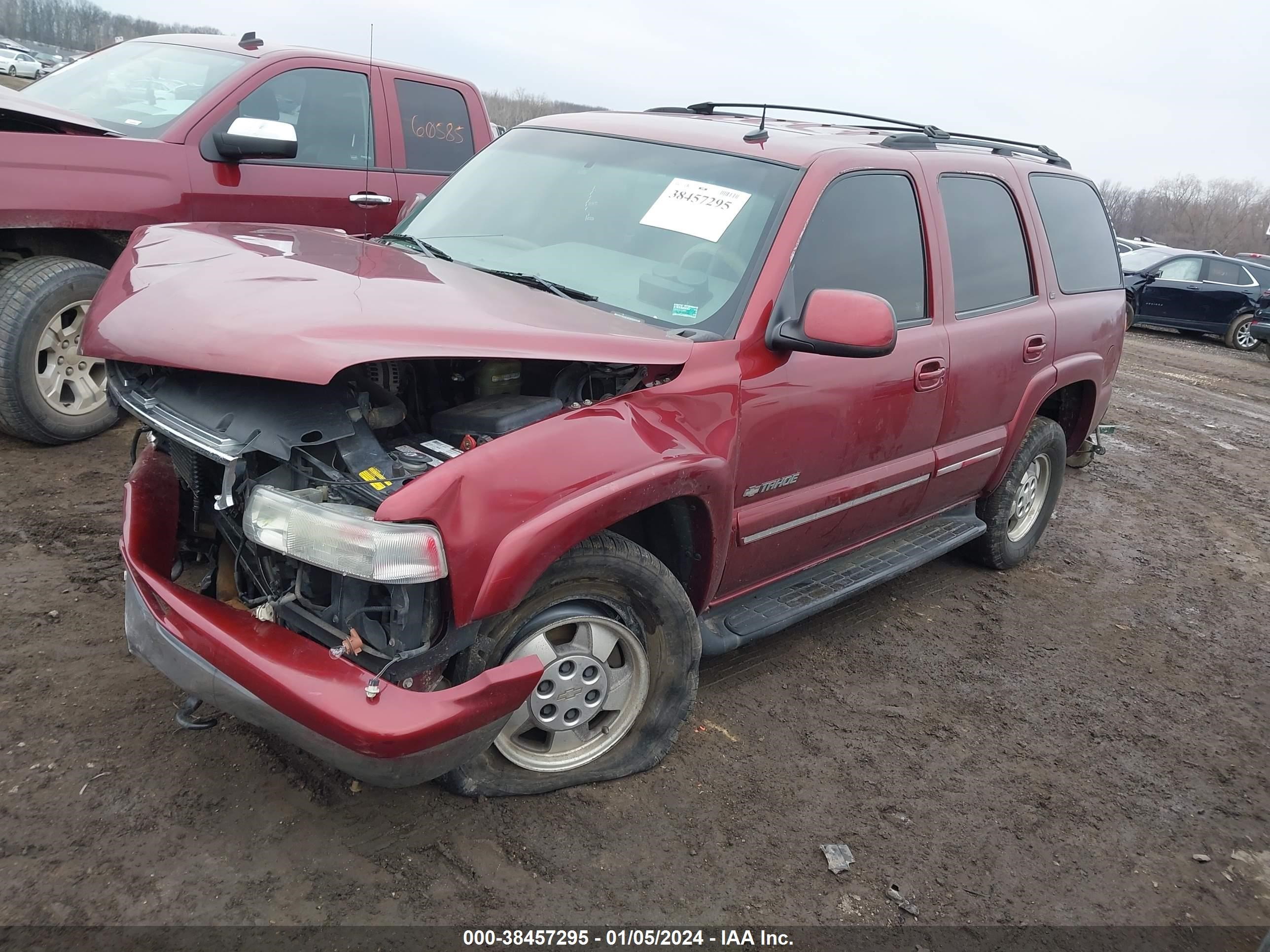 Photo 1 VIN: 1GNEK13Z32R268627 - CHEVROLET TAHOE 