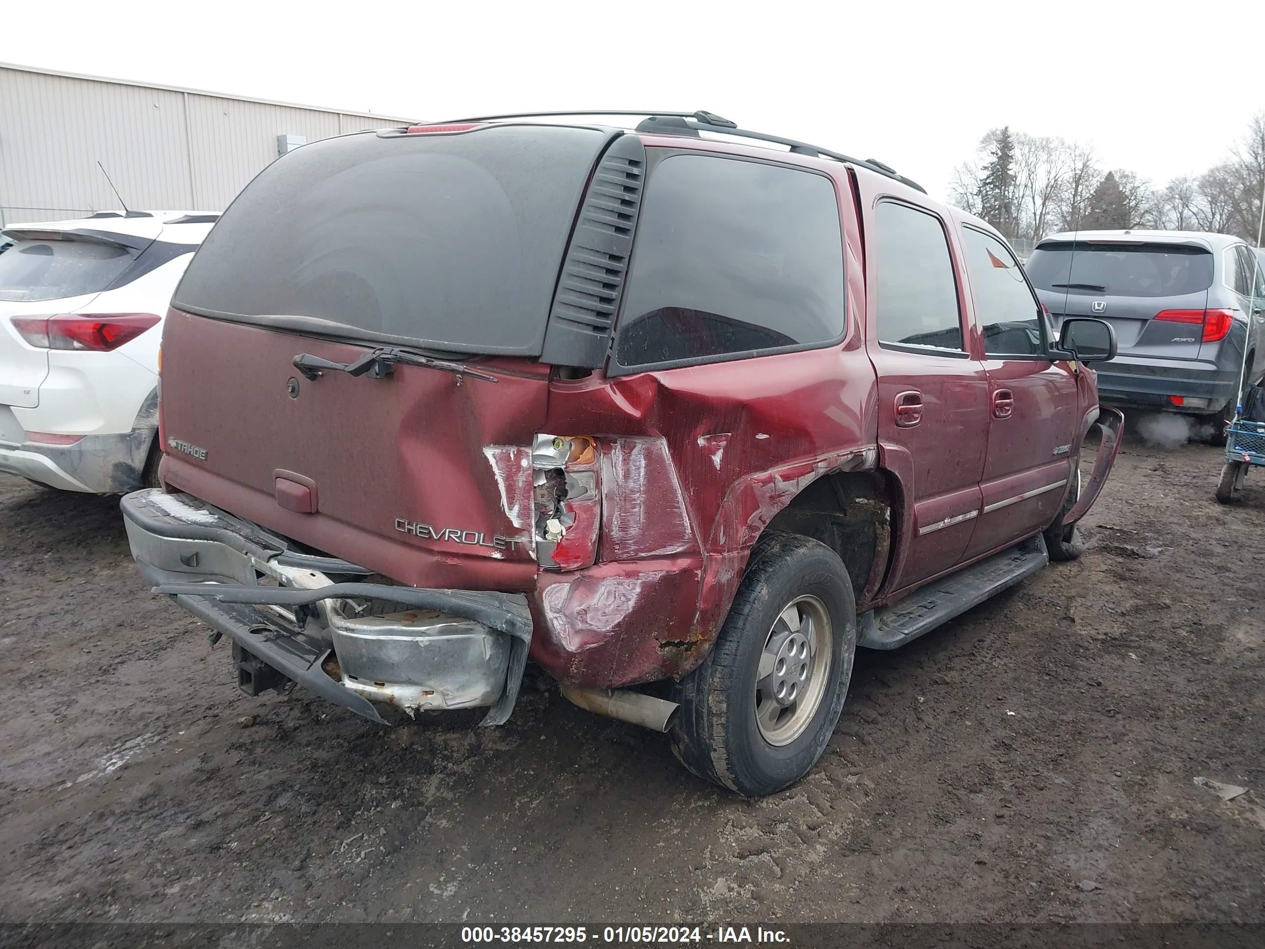 Photo 3 VIN: 1GNEK13Z32R268627 - CHEVROLET TAHOE 