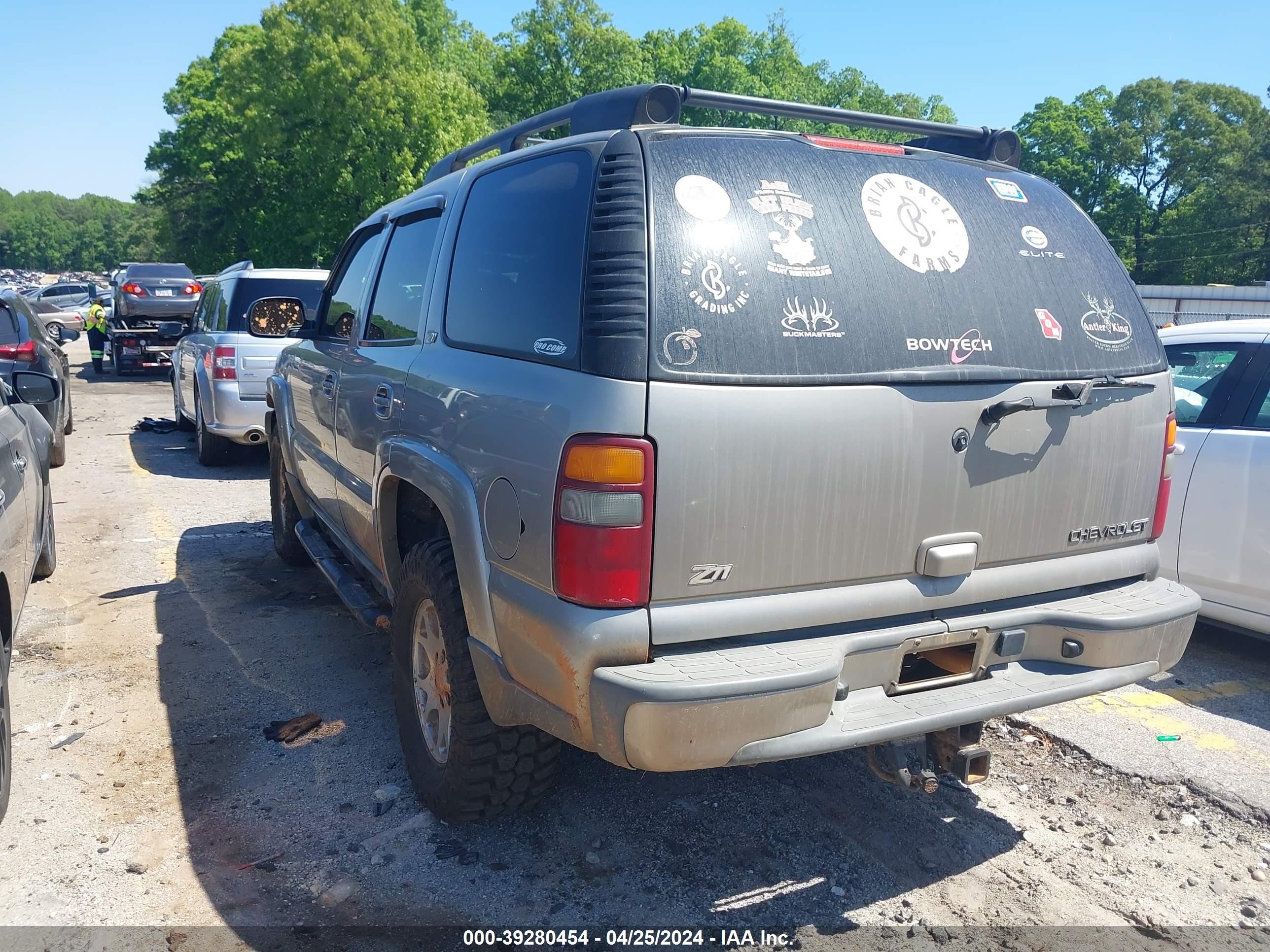 Photo 2 VIN: 1GNEK13Z32R316546 - CHEVROLET TAHOE 