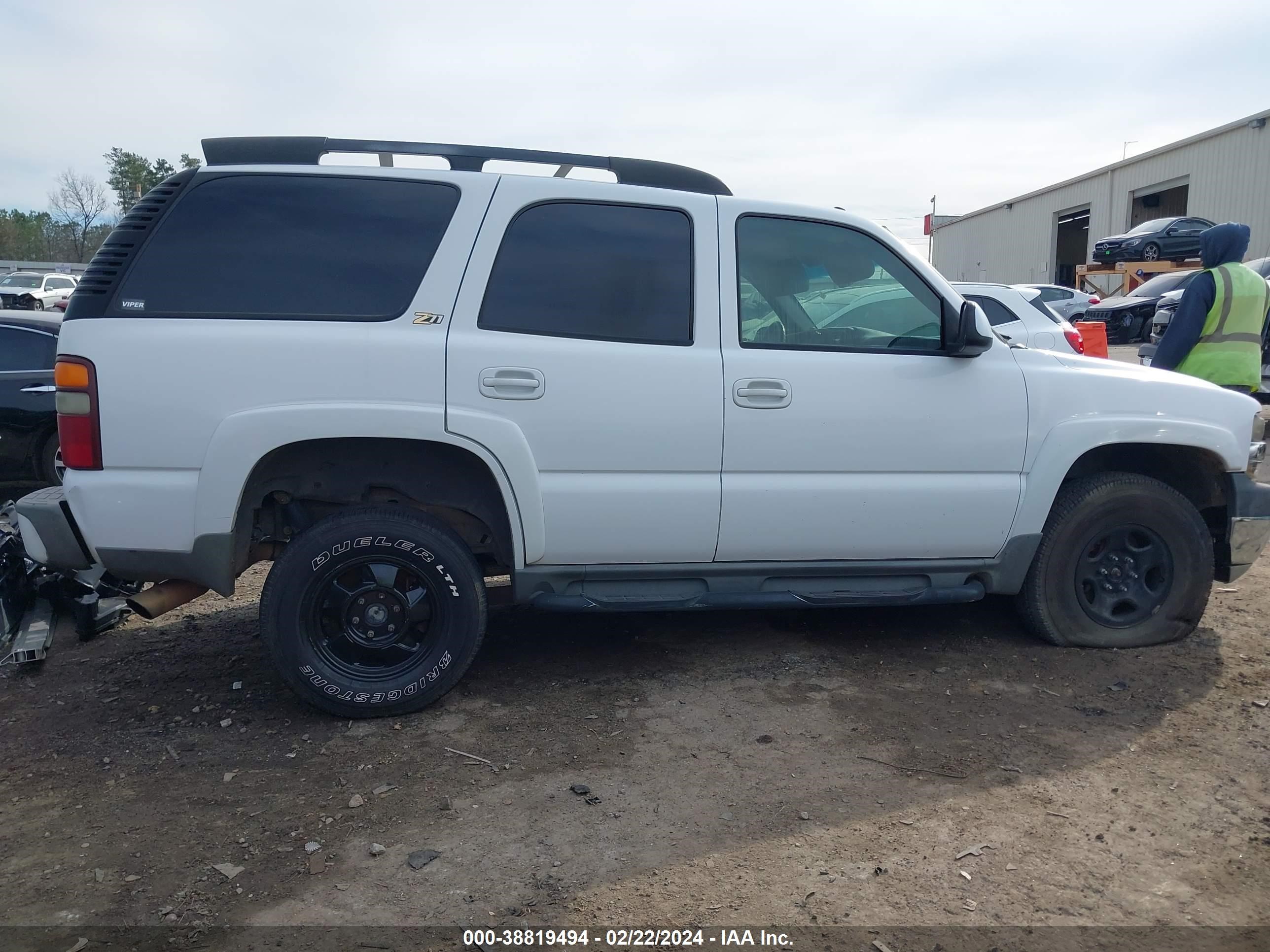 Photo 12 VIN: 1GNEK13Z34R232147 - CHEVROLET TAHOE 