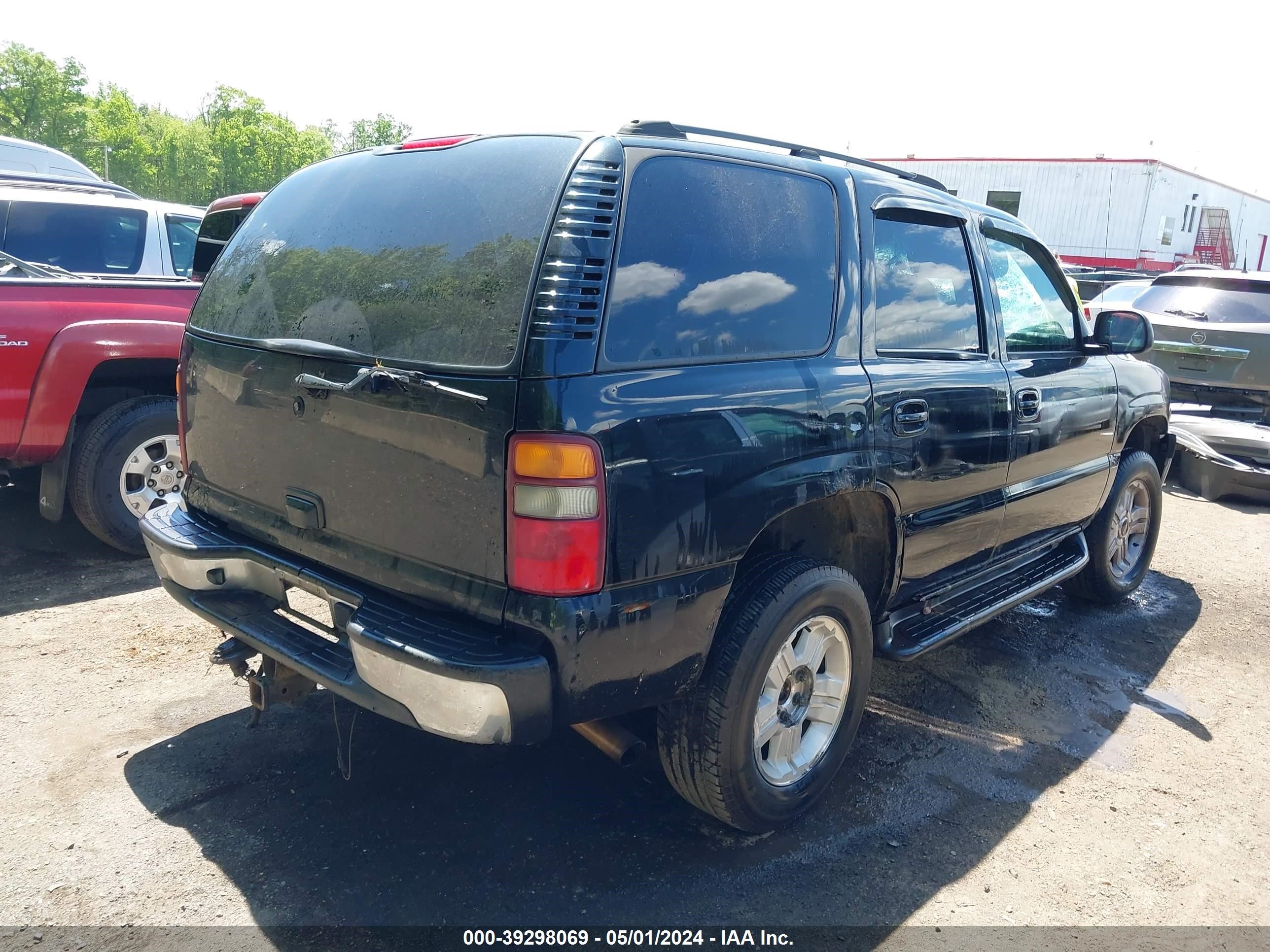 Photo 3 VIN: 1GNEK13Z43J213992 - CHEVROLET TAHOE 