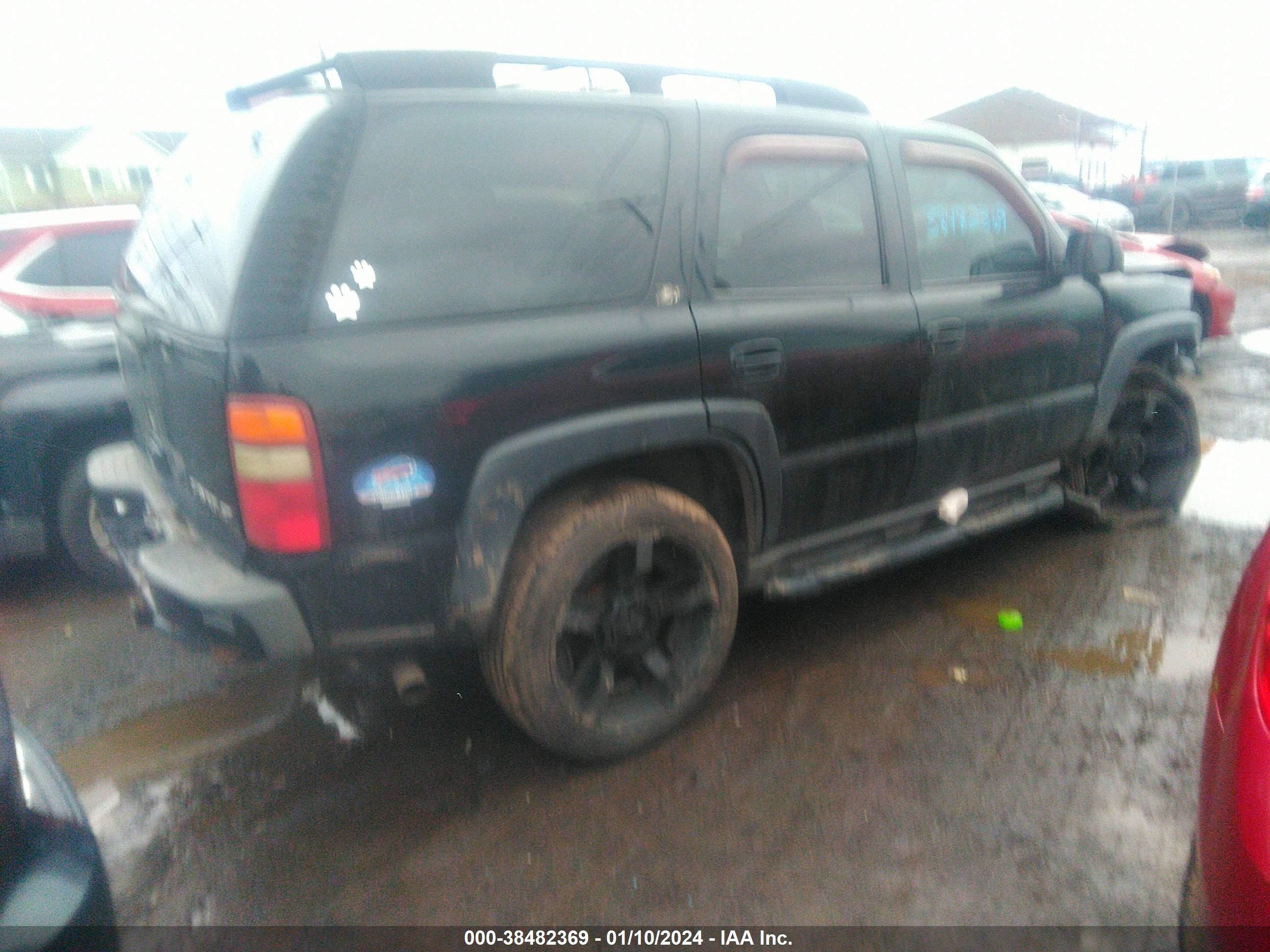 Photo 3 VIN: 1GNEK13Z43R280867 - CHEVROLET TAHOE 