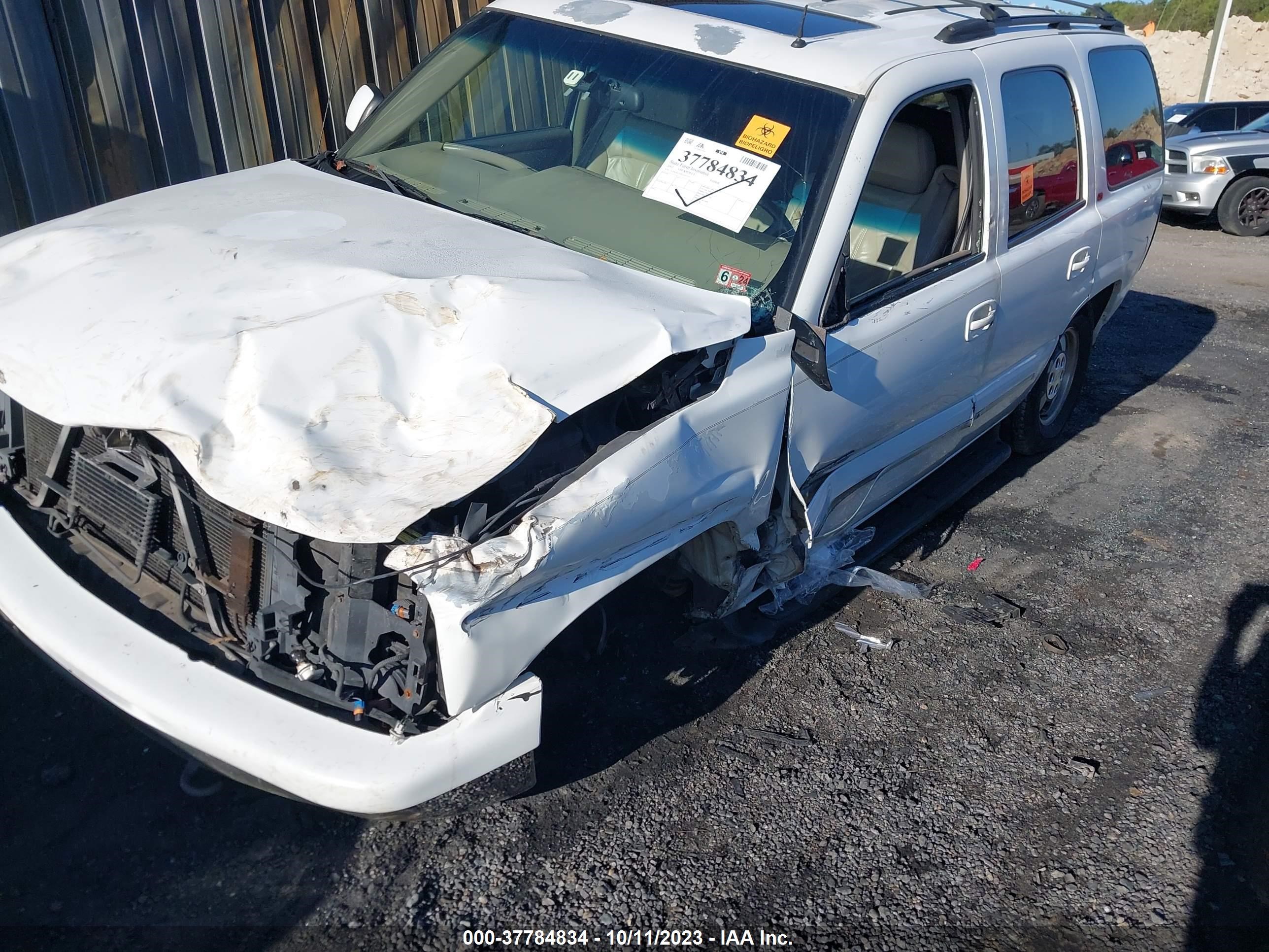 Photo 5 VIN: 1GNEK13Z52J197557 - CHEVROLET TAHOE 