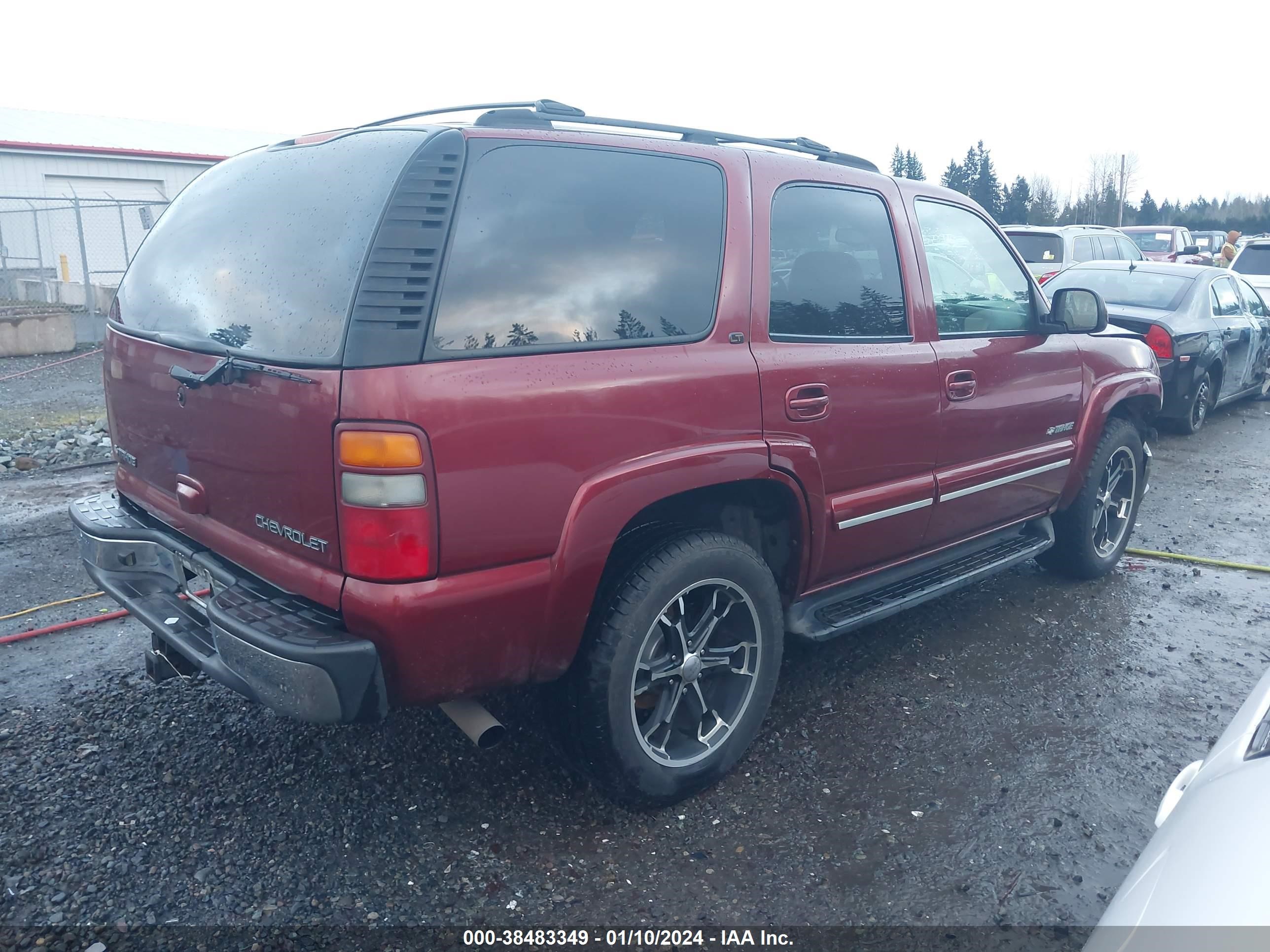 Photo 3 VIN: 1GNEK13Z52J323481 - CHEVROLET TAHOE 