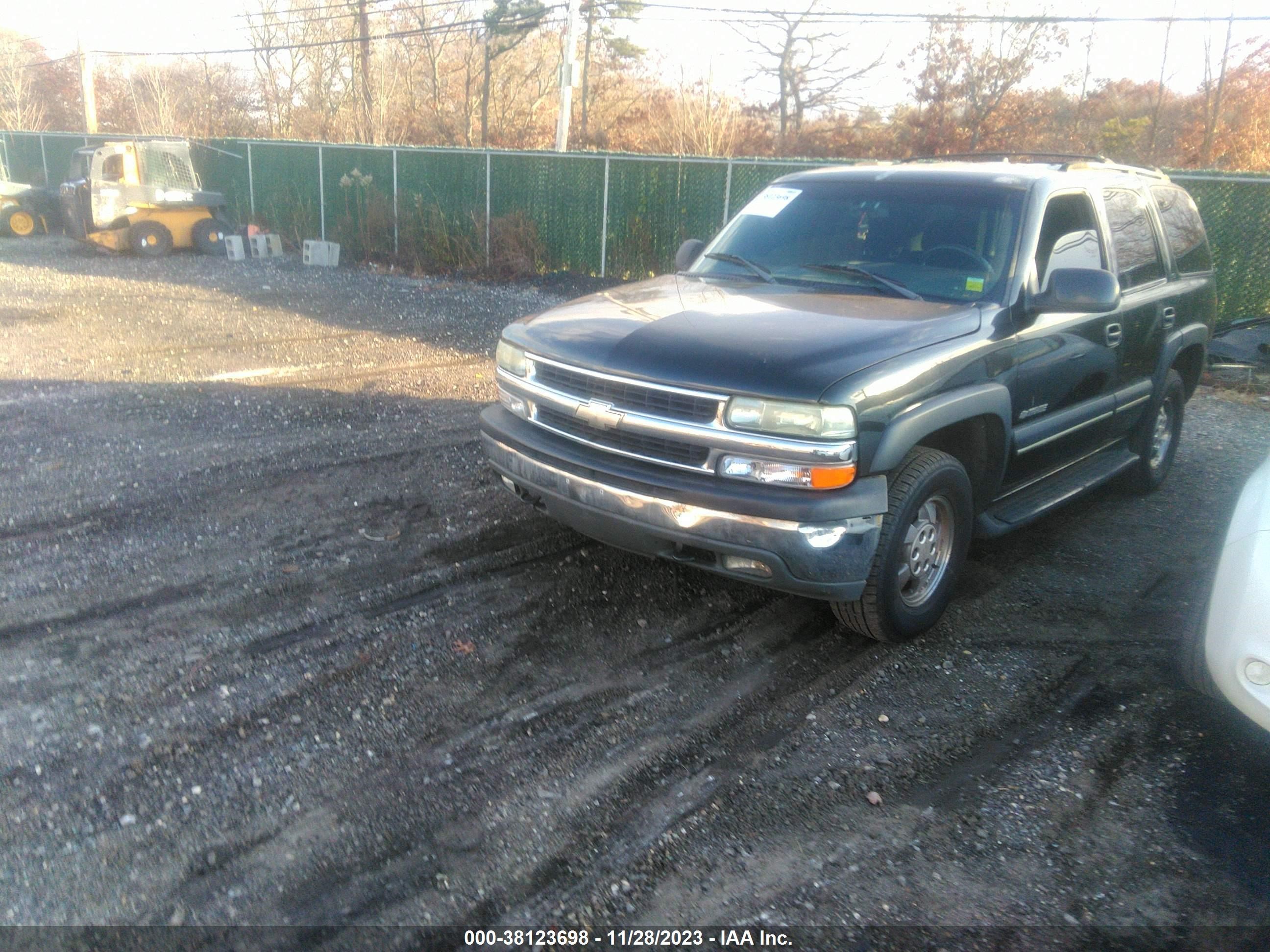 Photo 1 VIN: 1GNEK13Z62J270452 - CHEVROLET TAHOE 