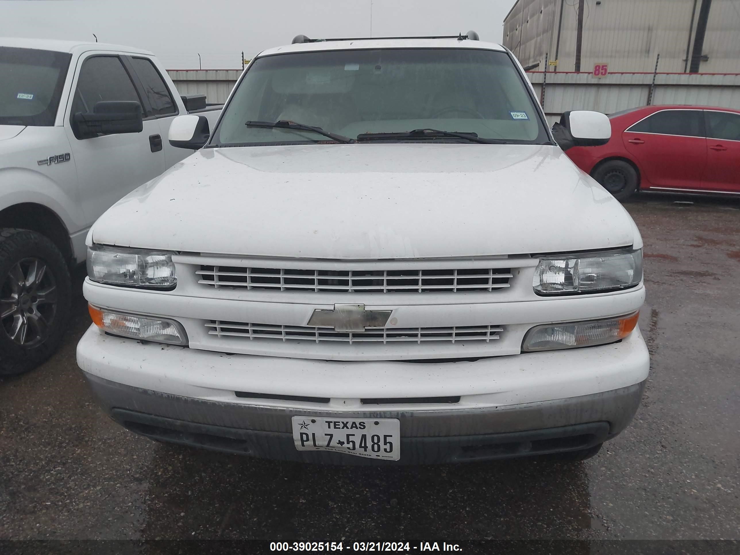 Photo 5 VIN: 1GNEK13Z62R155836 - CHEVROLET TAHOE 