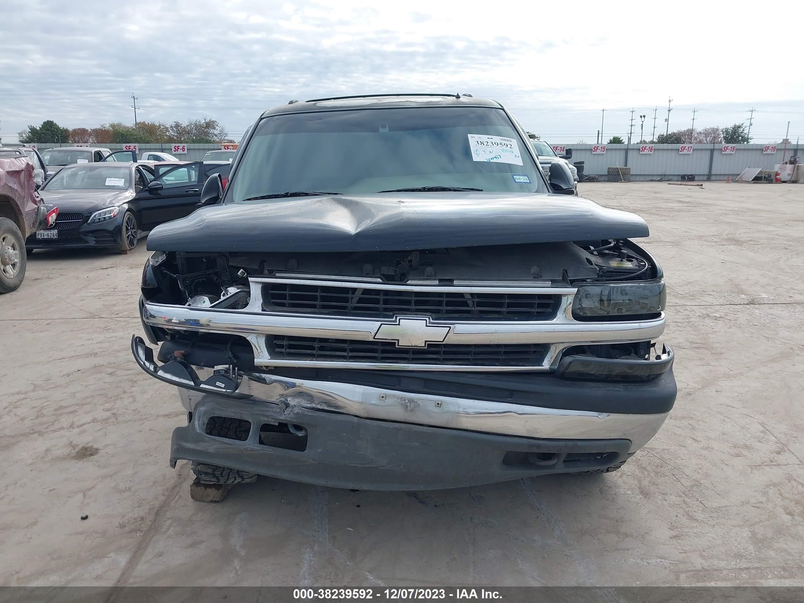 Photo 11 VIN: 1GNEK13Z62R239414 - CHEVROLET TAHOE 