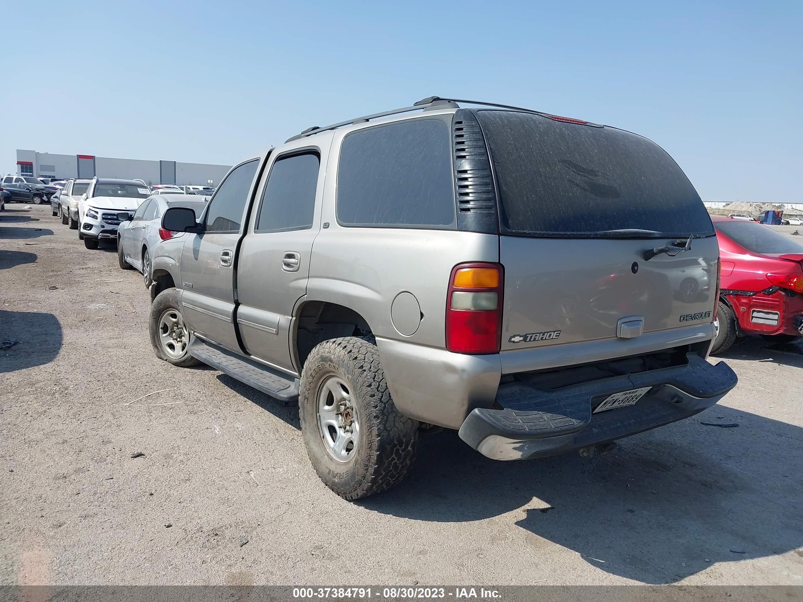 Photo 2 VIN: 1GNEK13Z62R263924 - CHEVROLET TAHOE 