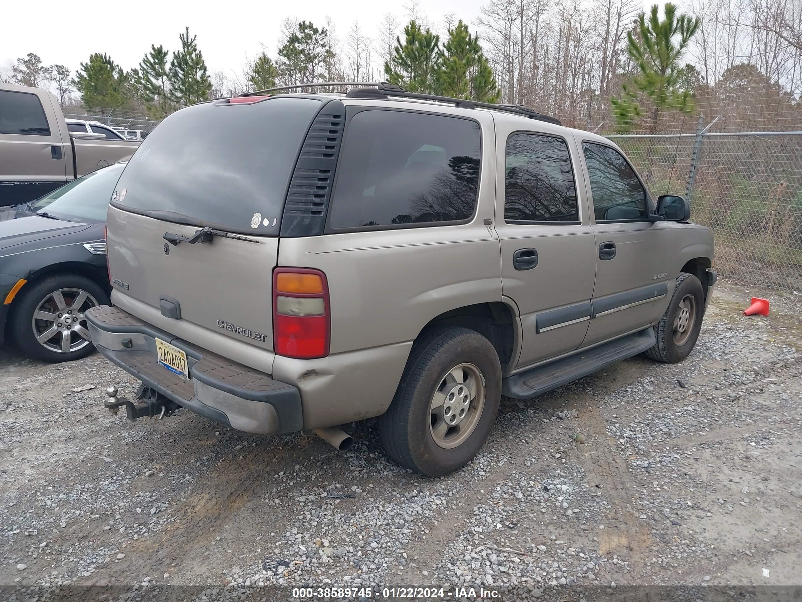 Photo 3 VIN: 1GNEK13Z72J233636 - CHEVROLET TAHOE 