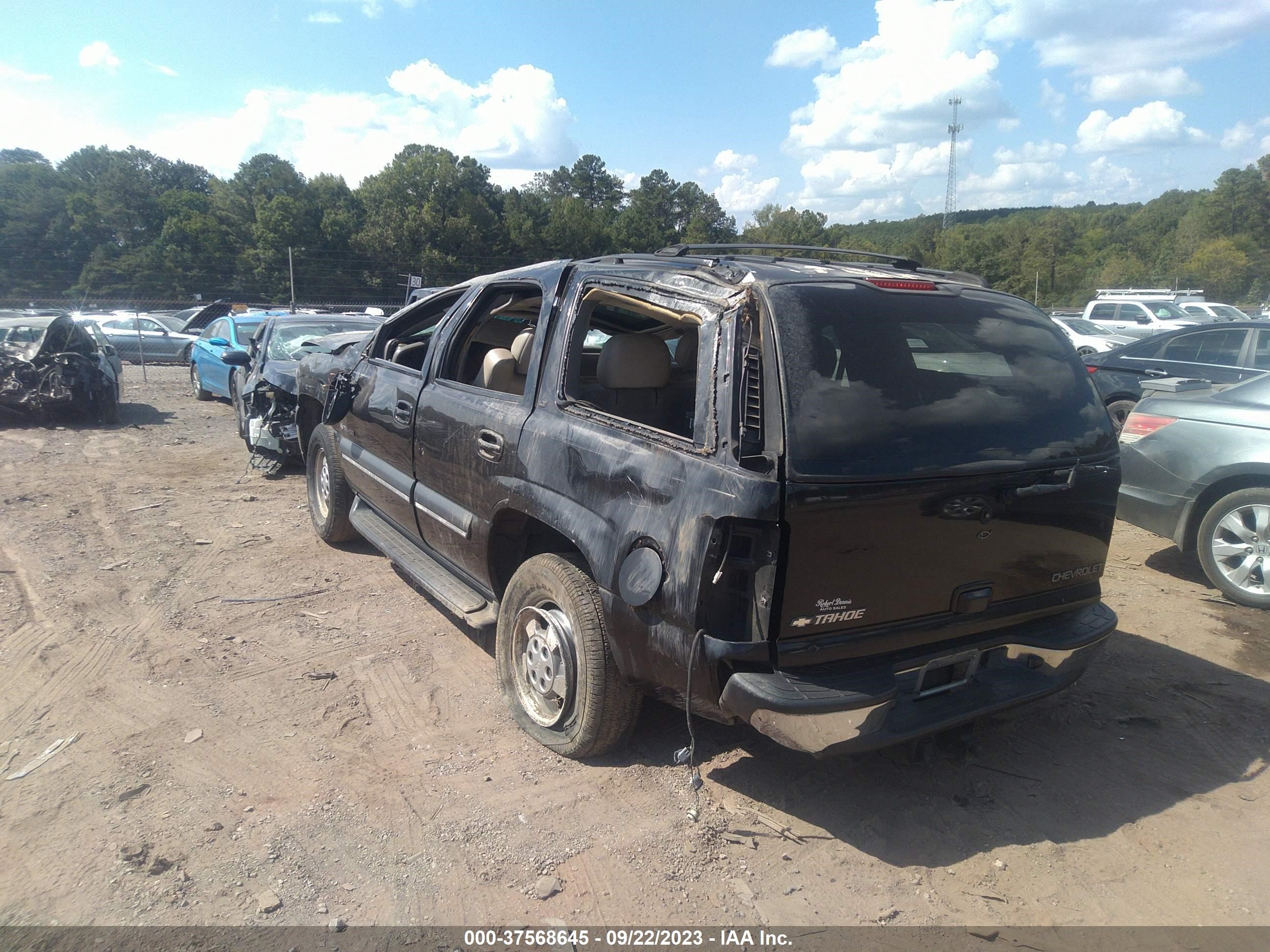 Photo 2 VIN: 1GNEK13Z72J247486 - CHEVROLET TAHOE 