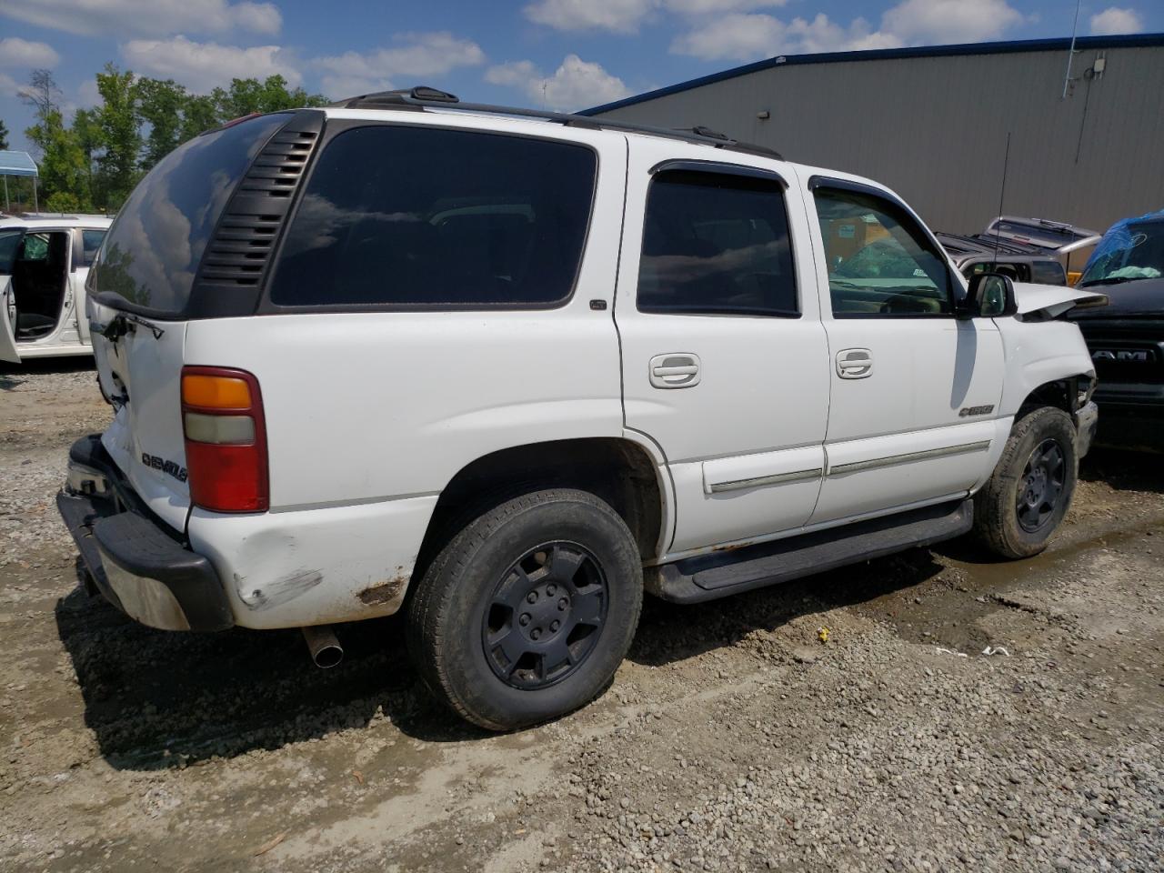 Photo 2 VIN: 1GNEK13Z72R288296 - CHEVROLET TAHOE 