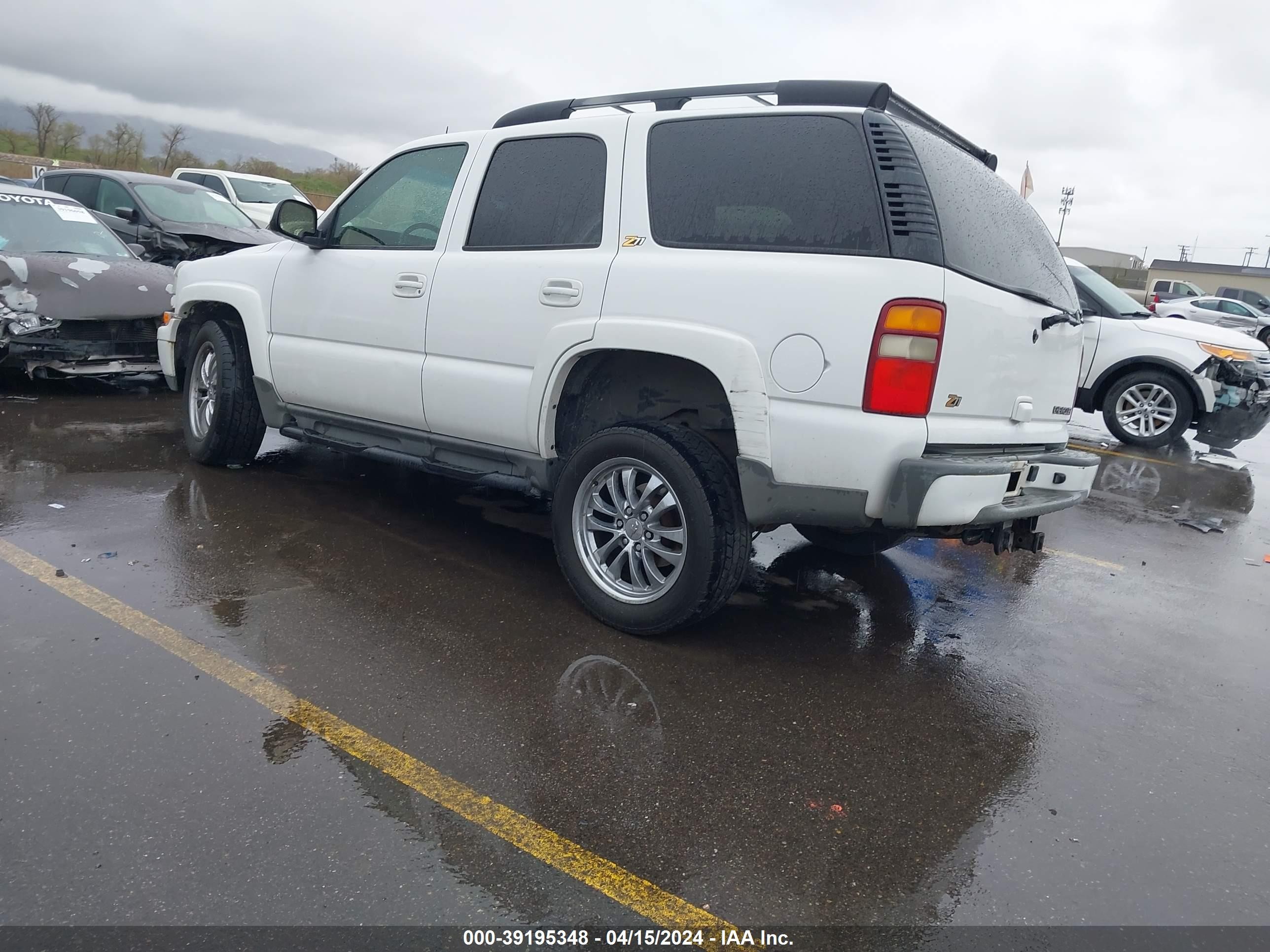 Photo 2 VIN: 1GNEK13Z73R163459 - CHEVROLET TAHOE 