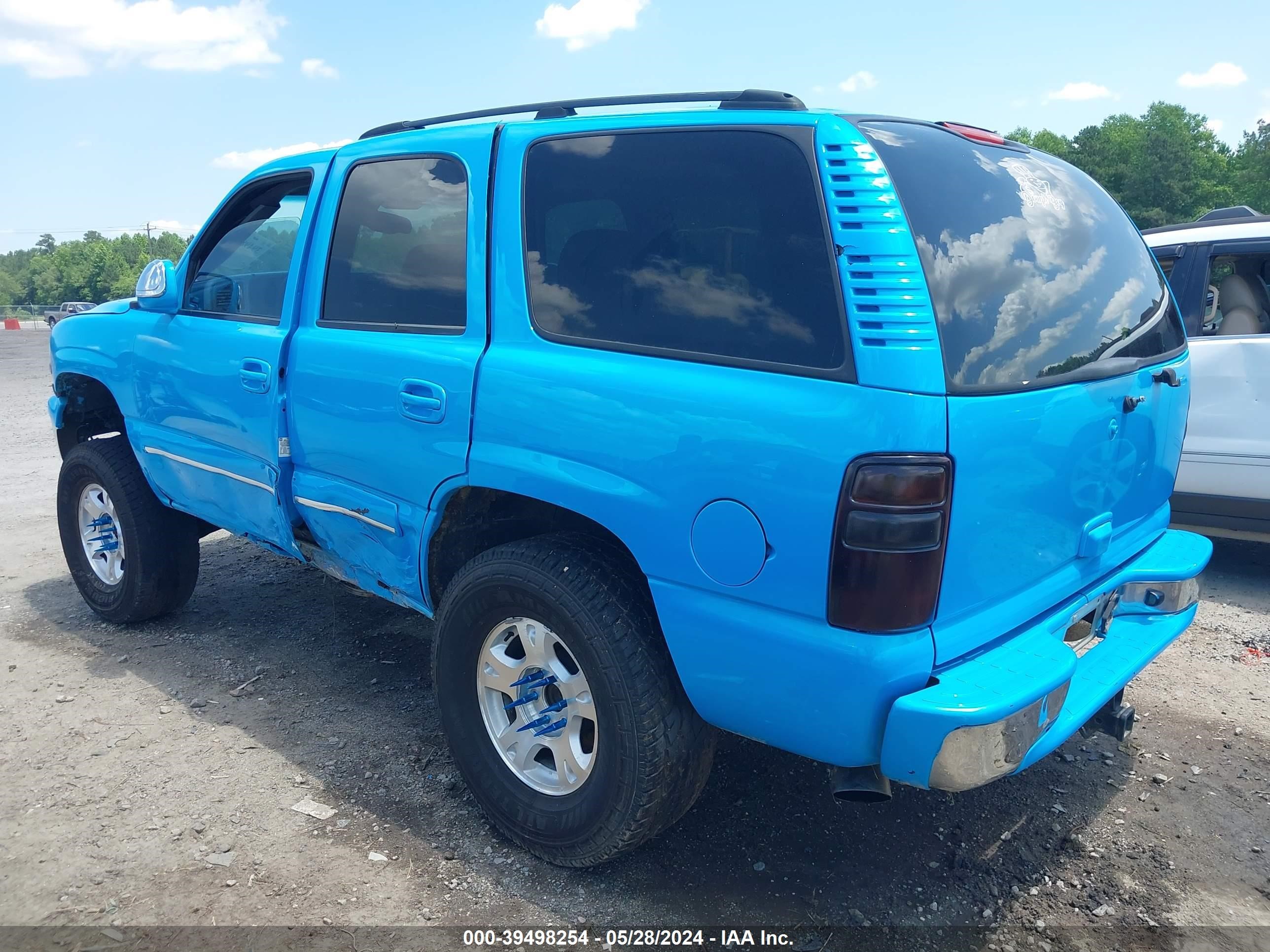 Photo 2 VIN: 1GNEK13Z73R238130 - CHEVROLET TAHOE 