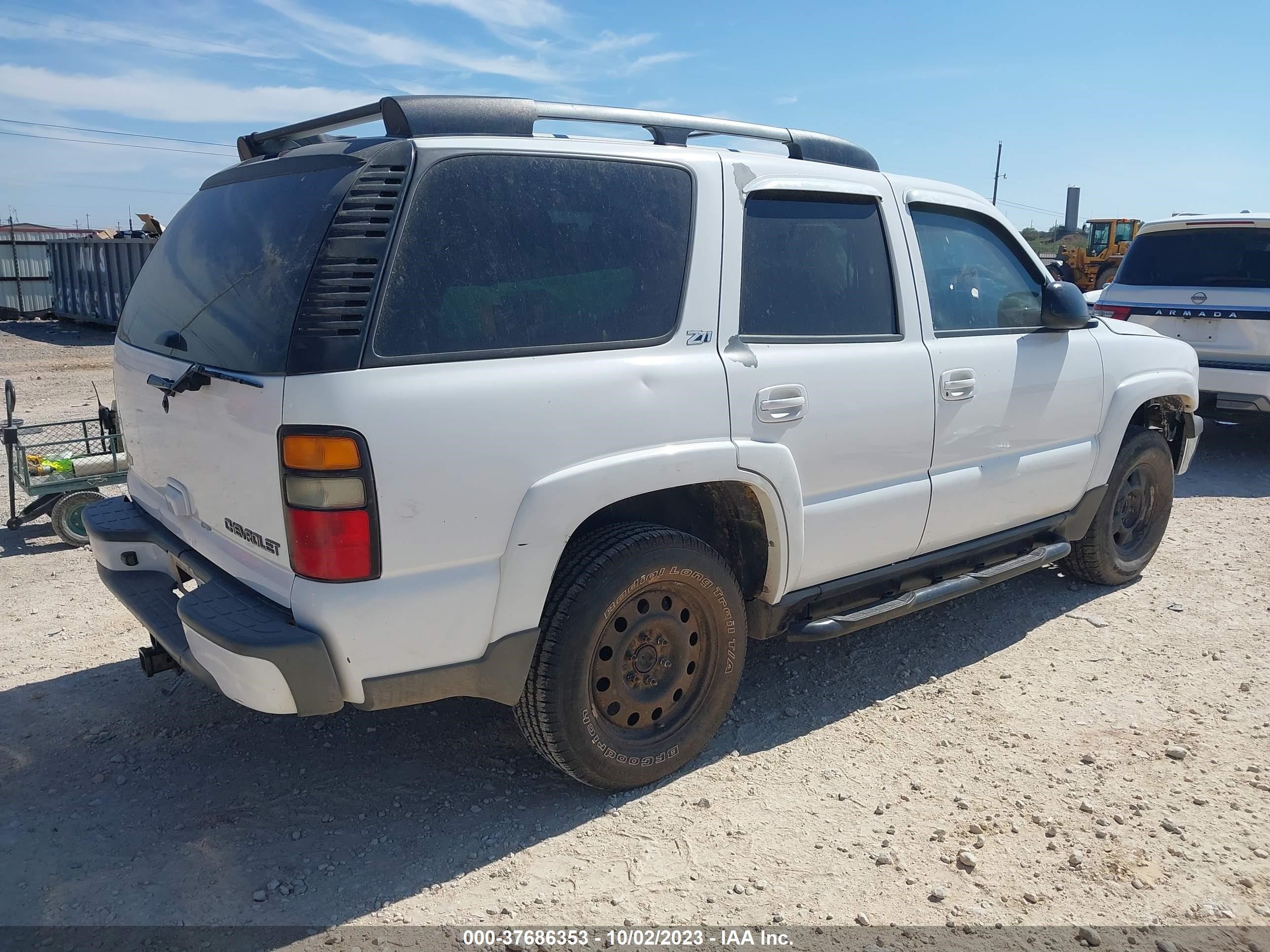 Photo 3 VIN: 1GNEK13Z73R308886 - CHEVROLET TAHOE 