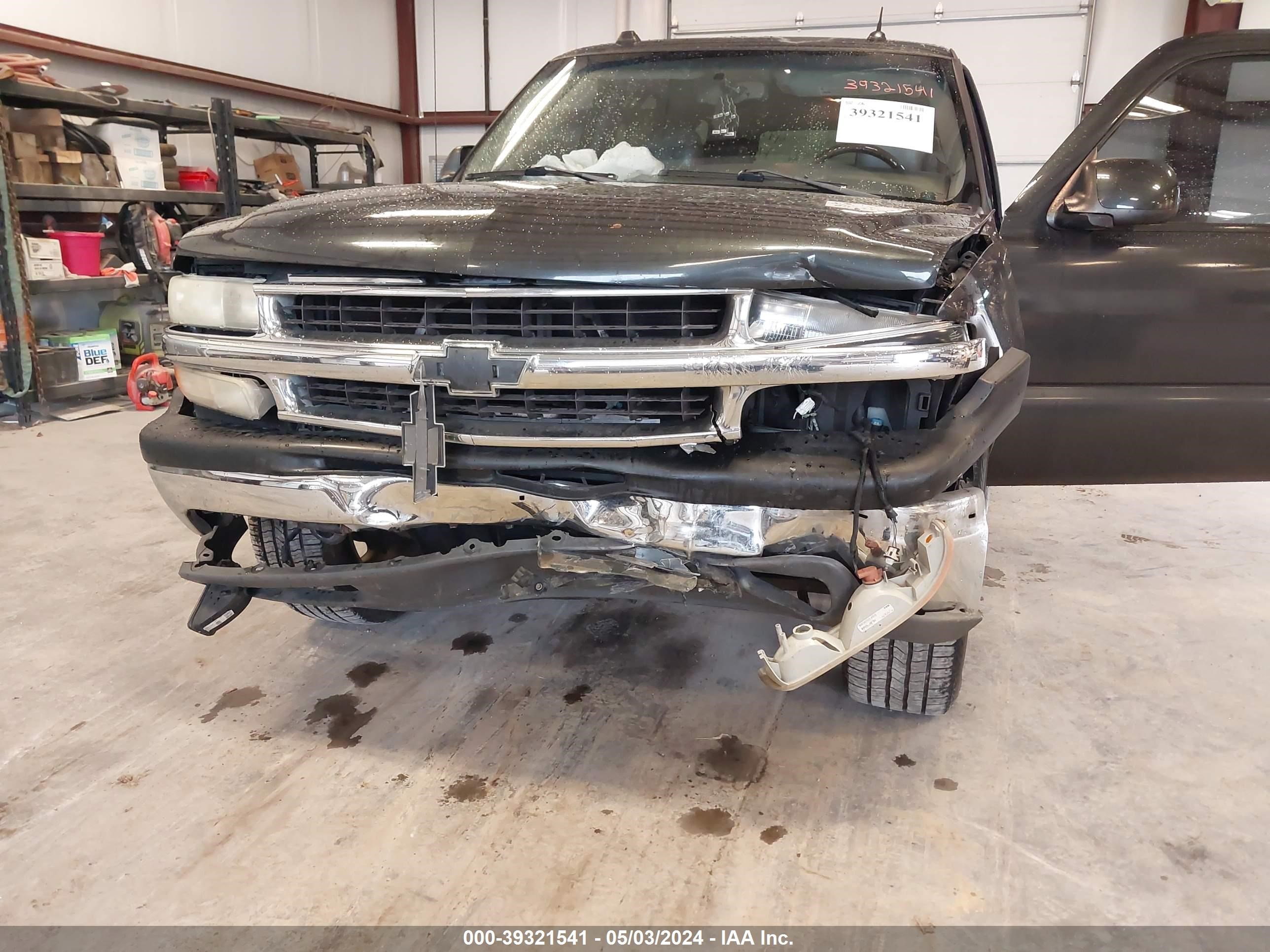 Photo 5 VIN: 1GNEK13Z84J264977 - CHEVROLET TAHOE 