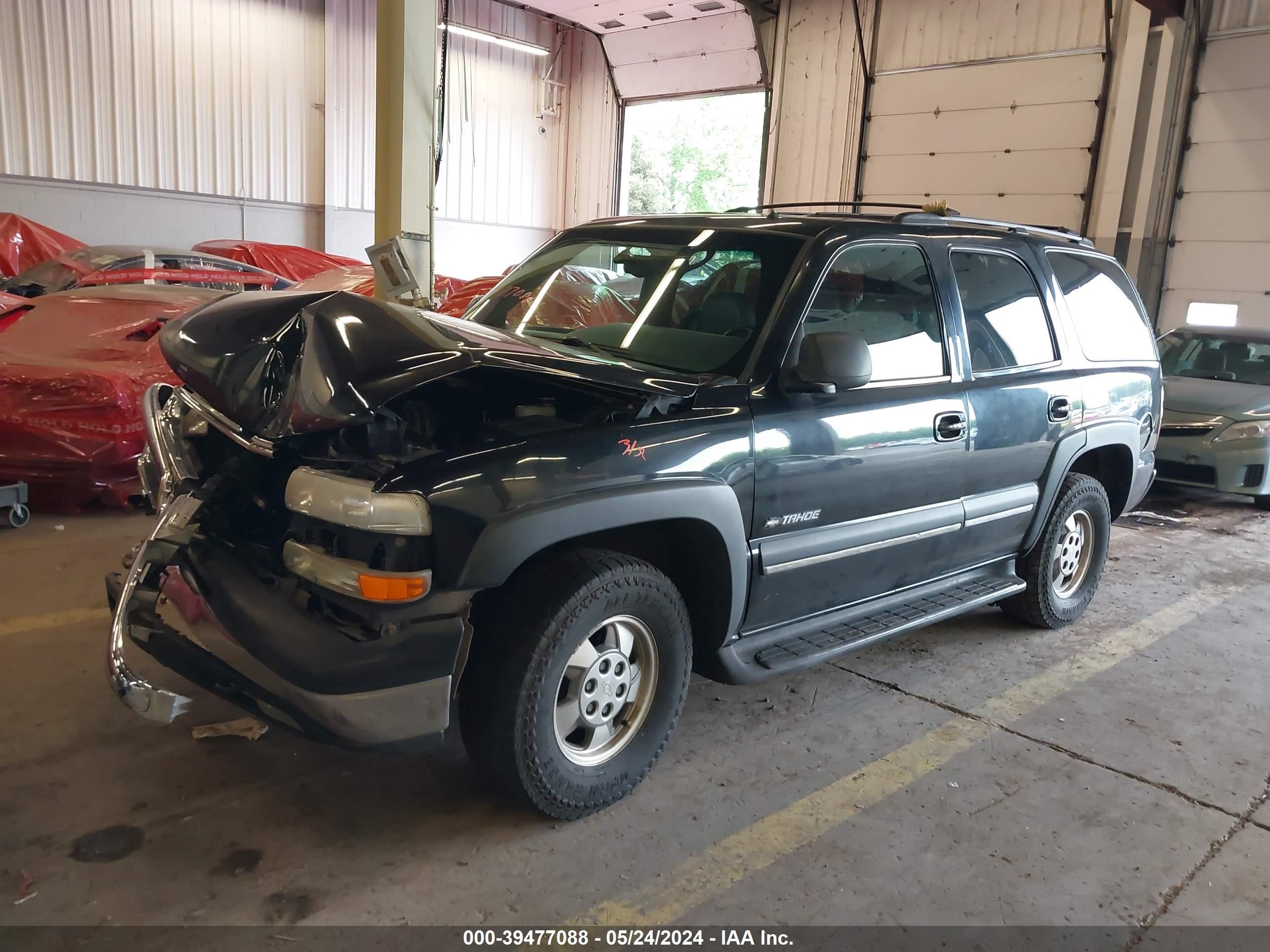 Photo 1 VIN: 1GNEK13Z92R199362 - CHEVROLET TAHOE 