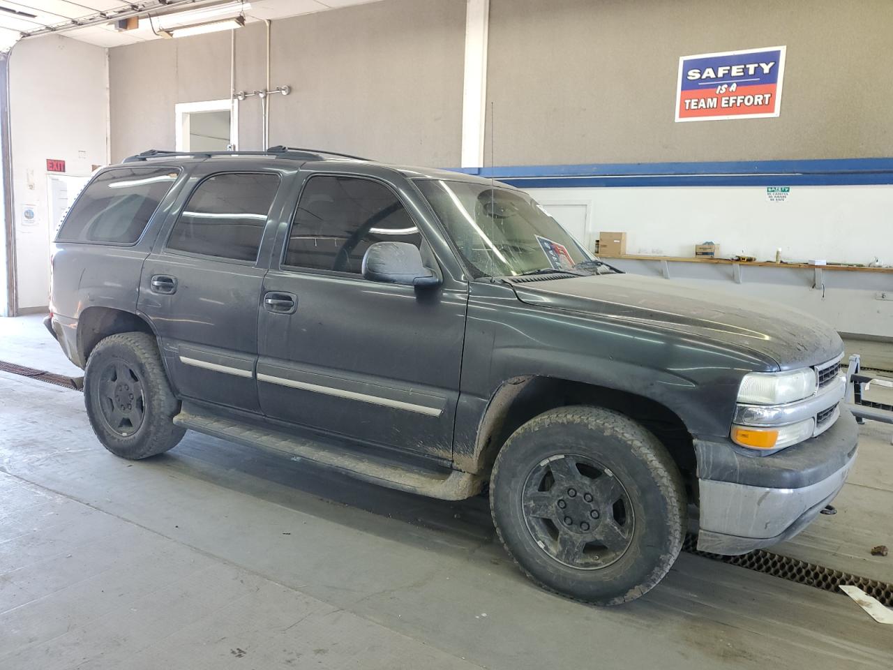 Photo 3 VIN: 1GNEK13Z94J260064 - CHEVROLET TAHOE 