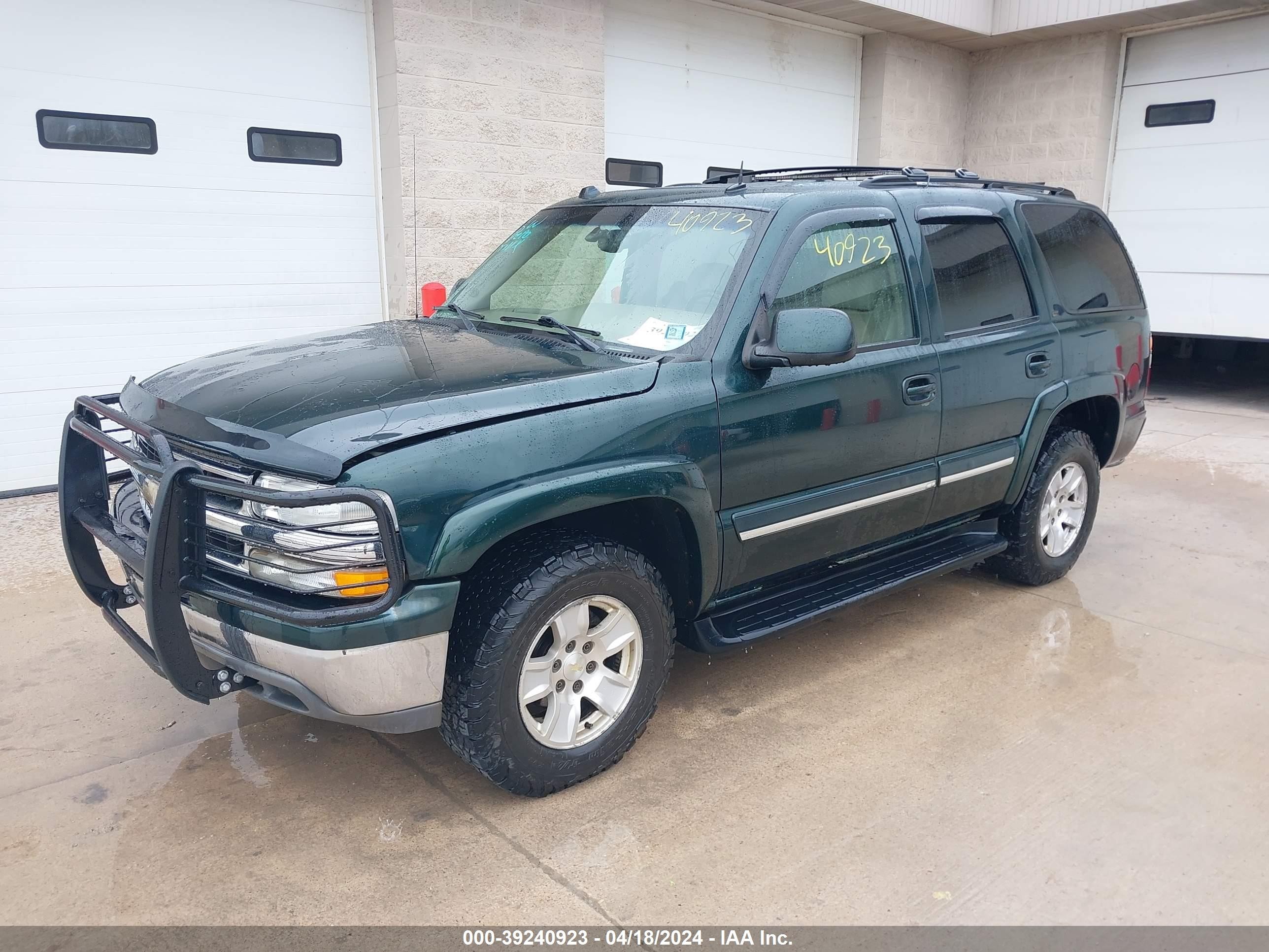 Photo 1 VIN: 1GNEK13ZX4J203744 - CHEVROLET TAHOE 