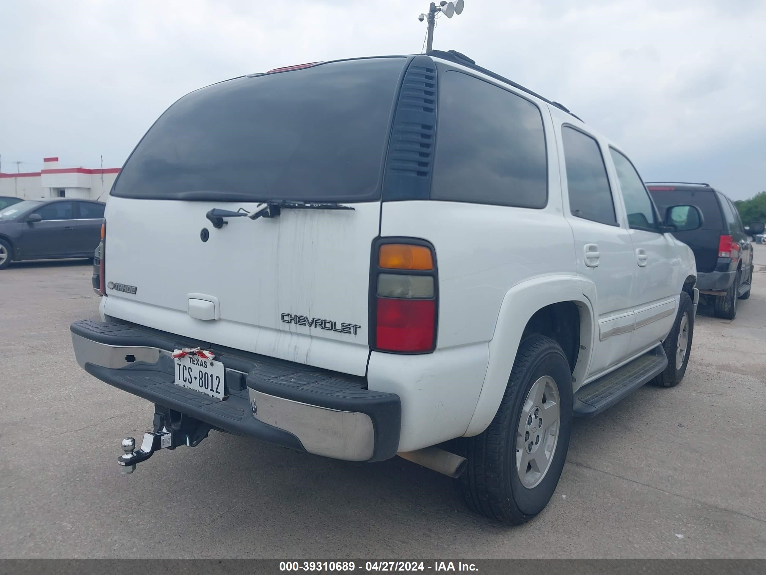 Photo 3 VIN: 1GNEK13ZX4J326573 - CHEVROLET TAHOE 