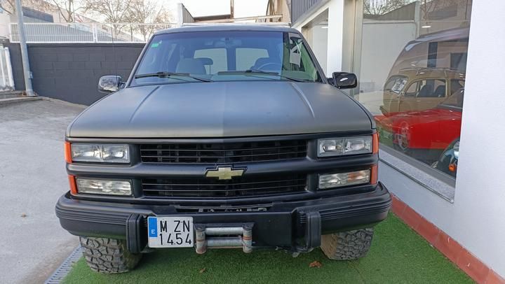 Photo 3 VIN: 1GNEK18575J358308 - CHEVROLET TAHOE V8 T.D 4X4 (FOUR WHEEL DRIVE). 