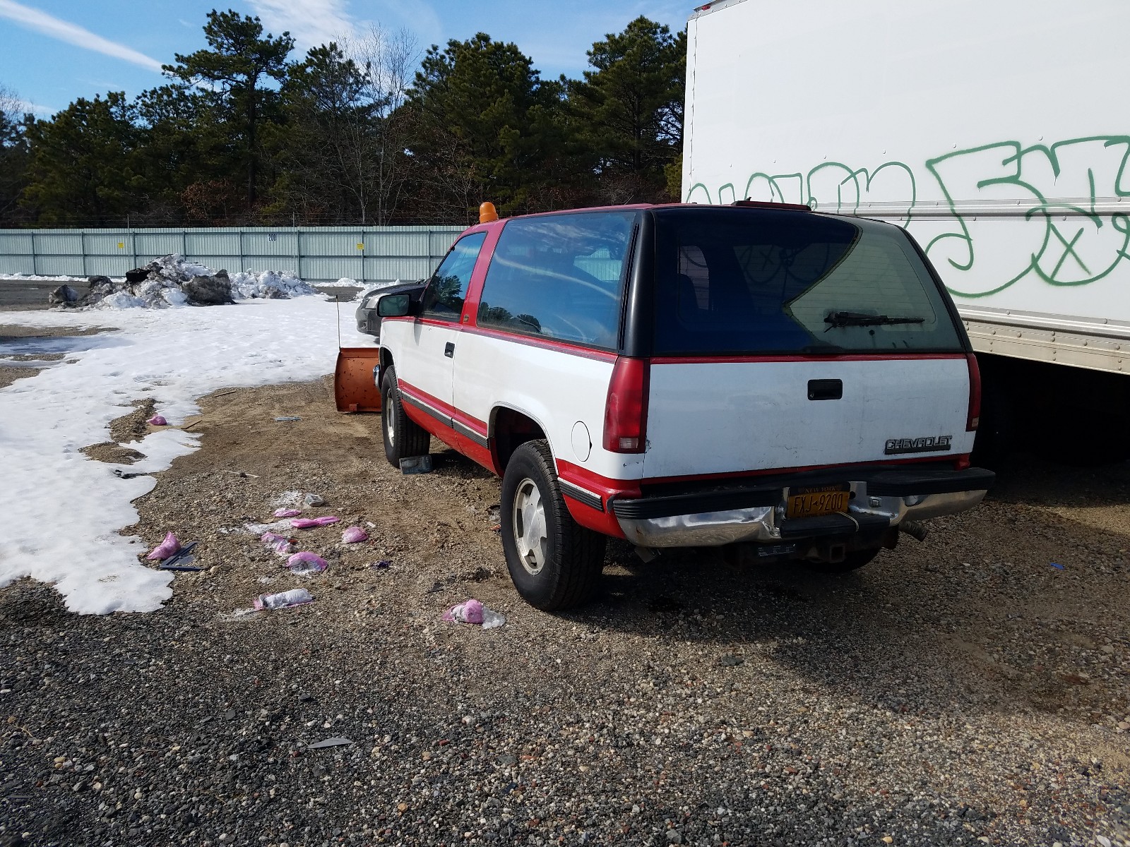 Photo 2 VIN: 1GNEK18K4RJ325373 - CHEVROLET BLAZER K15 