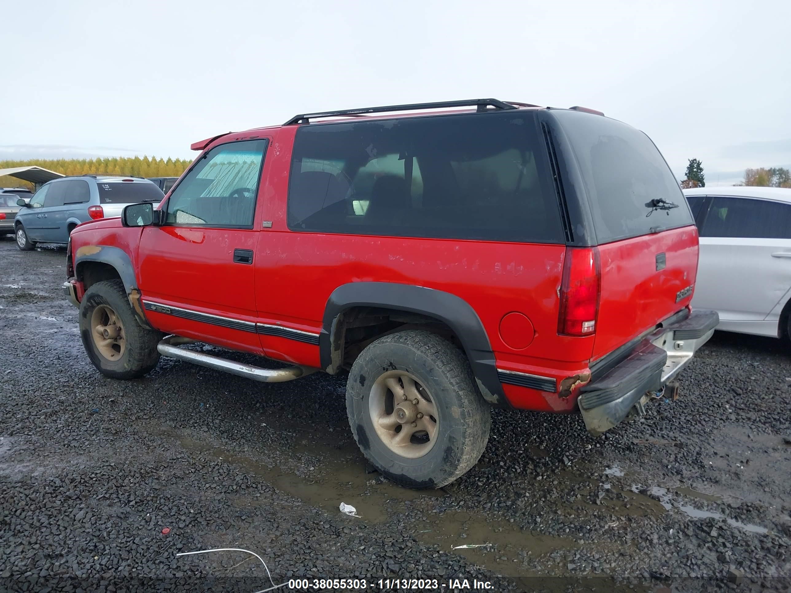 Photo 2 VIN: 1GNEK18K5RJ434053 - CHEVROLET BLAZER 