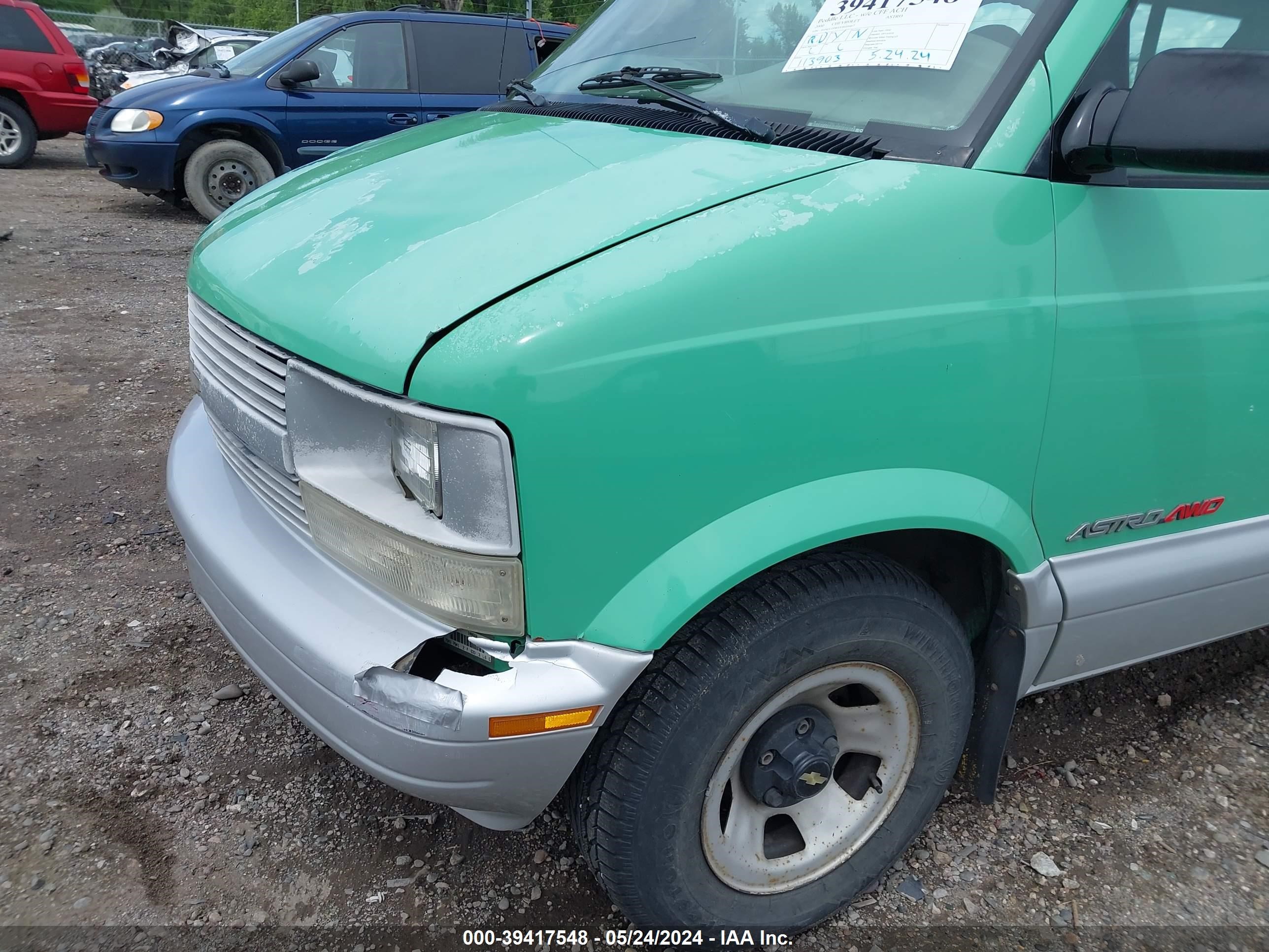 Photo 12 VIN: 1GNEL19W0YB169467 - CHEVROLET ASTRO 