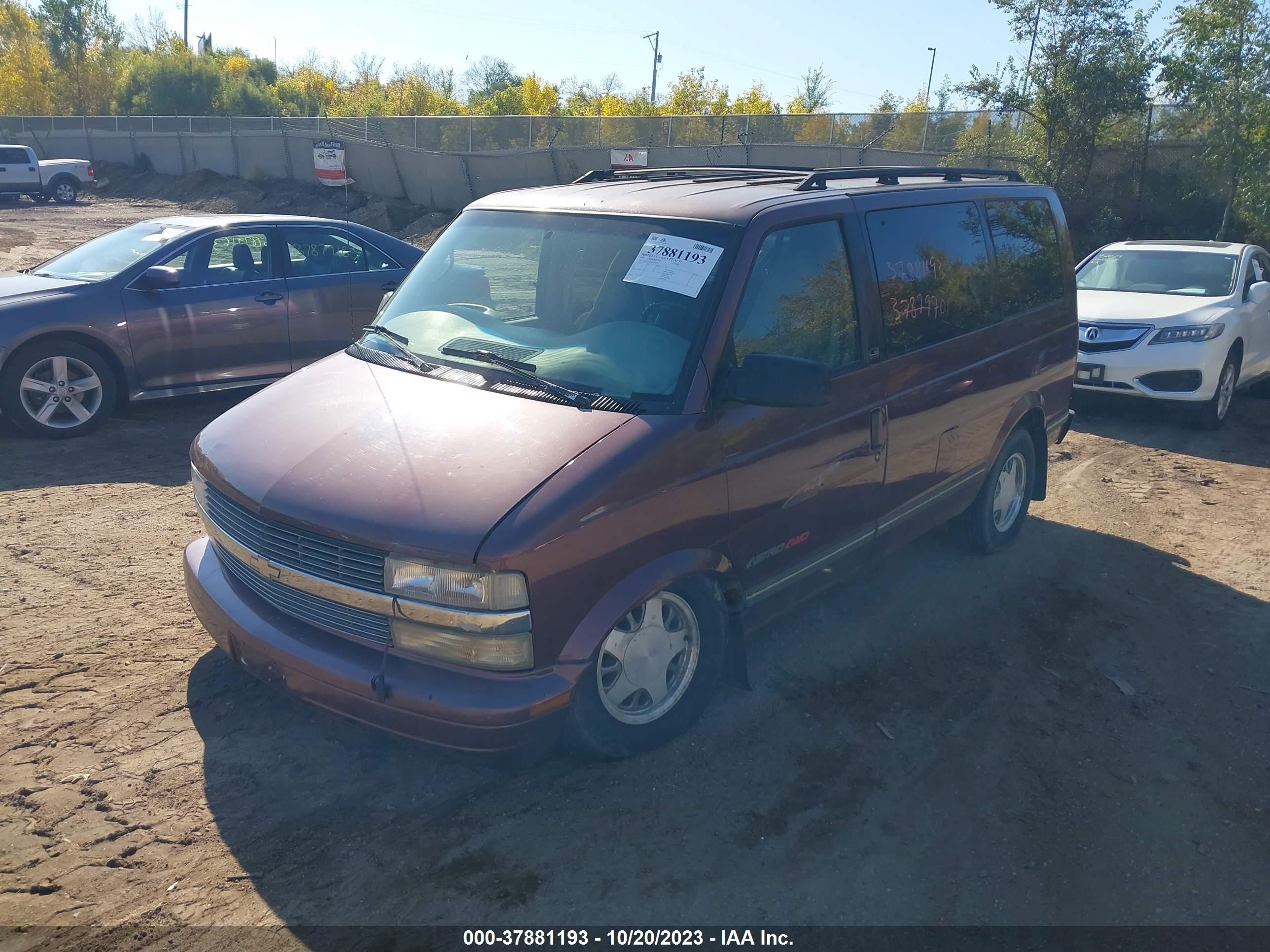 Photo 1 VIN: 1GNEL19W4TB159727 - CHEVROLET ASTRO 