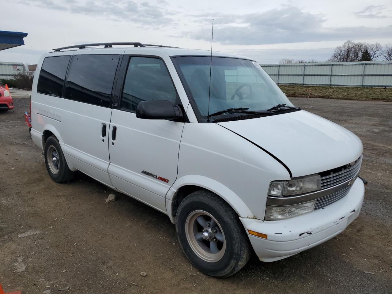 Photo 3 VIN: 1GNEL19W4YB213065 - CHEVROLET ASTRO 