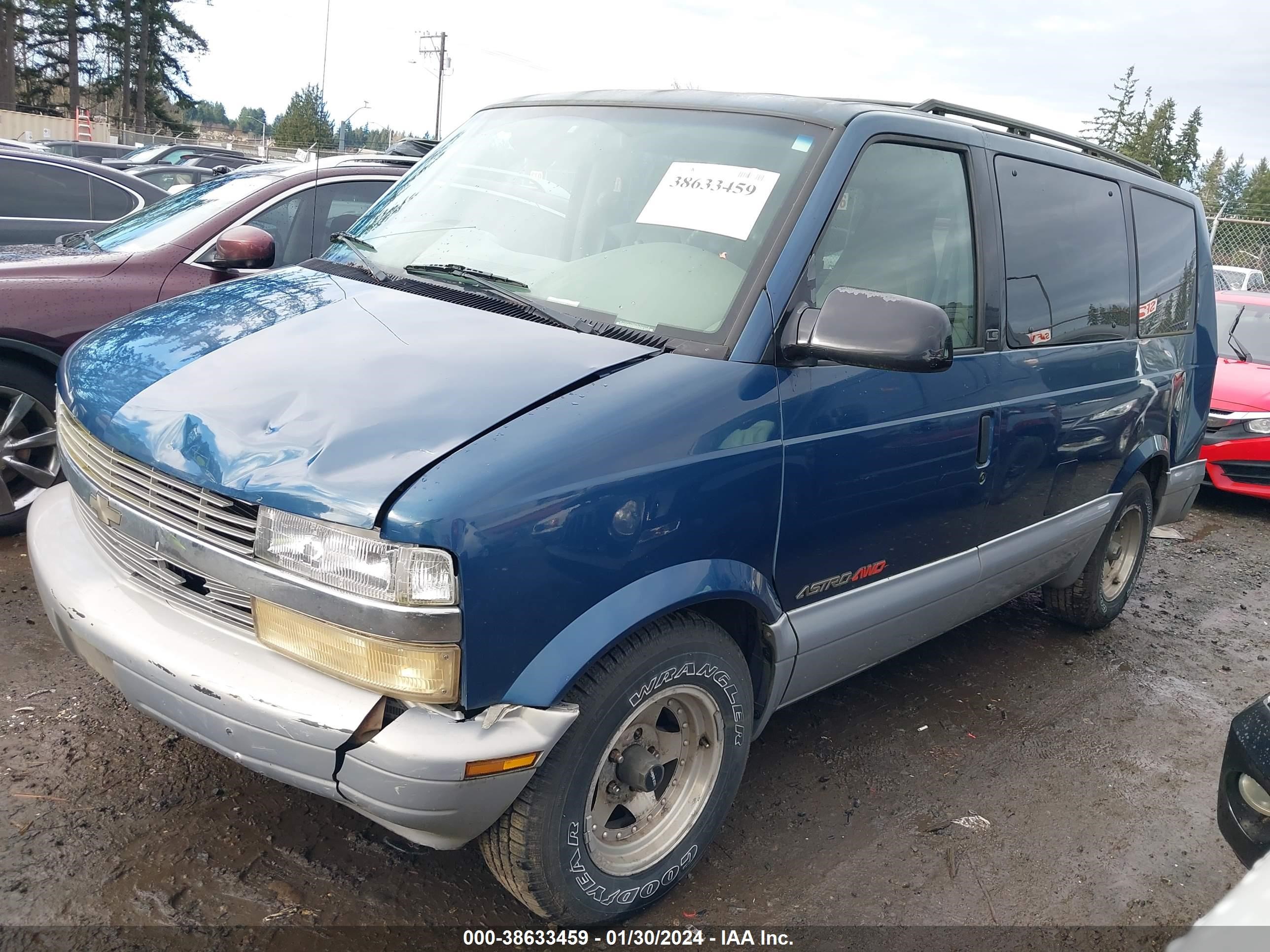 Photo 1 VIN: 1GNEL19W6YB184359 - CHEVROLET ASTRO 