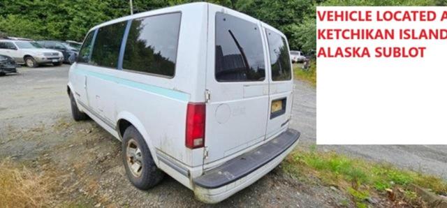 Photo 1 VIN: 1GNEL19W7TB144249 - CHEVROLET ASTRO 