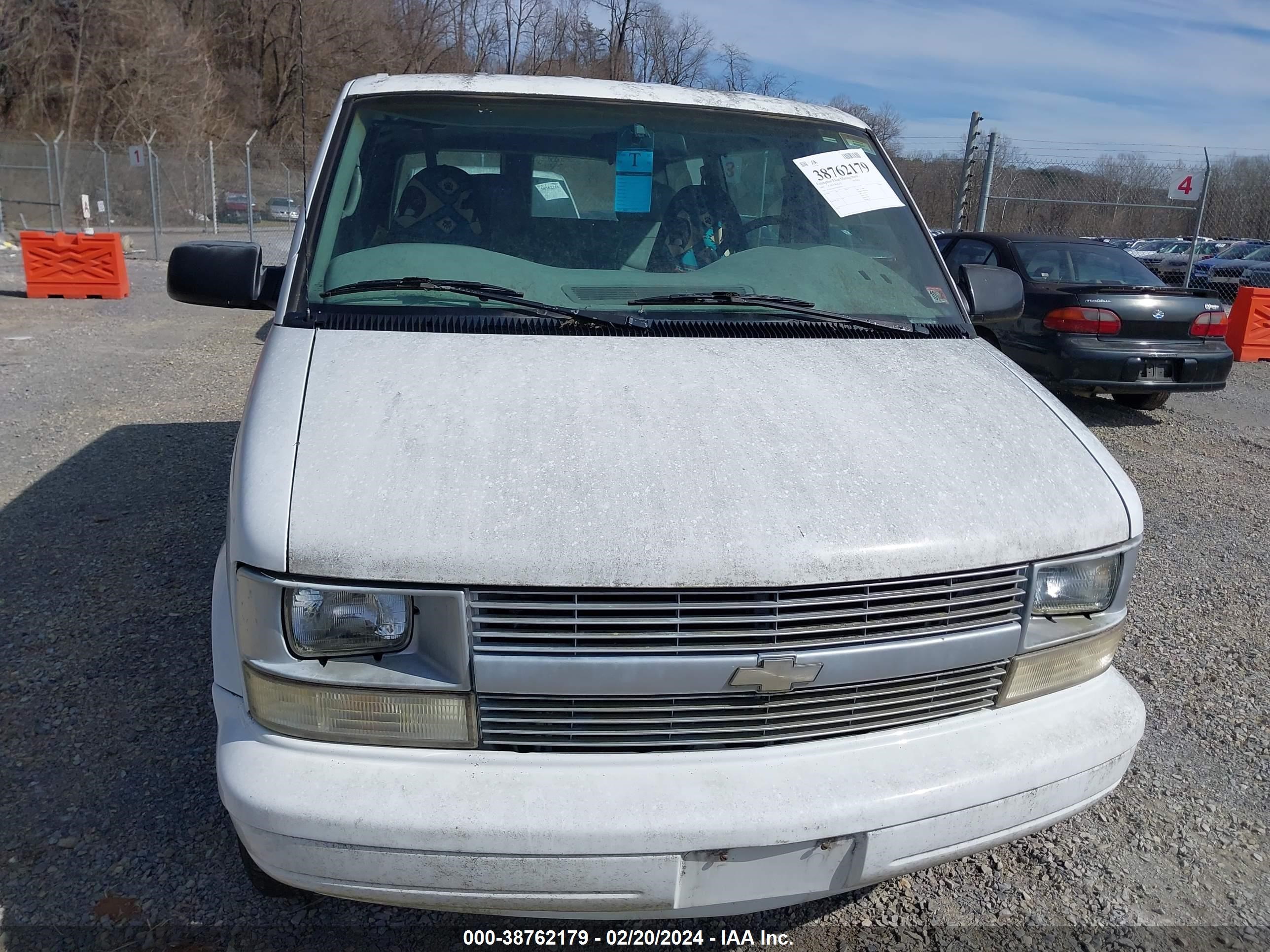 Photo 5 VIN: 1GNEL19W9VB145891 - CHEVROLET ASTRO 