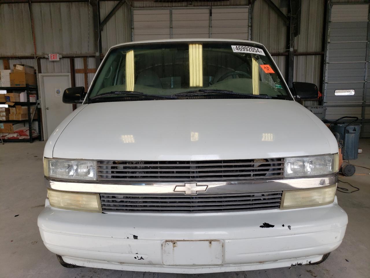 Photo 4 VIN: 1GNEL19X02B121516 - CHEVROLET ASTRO 