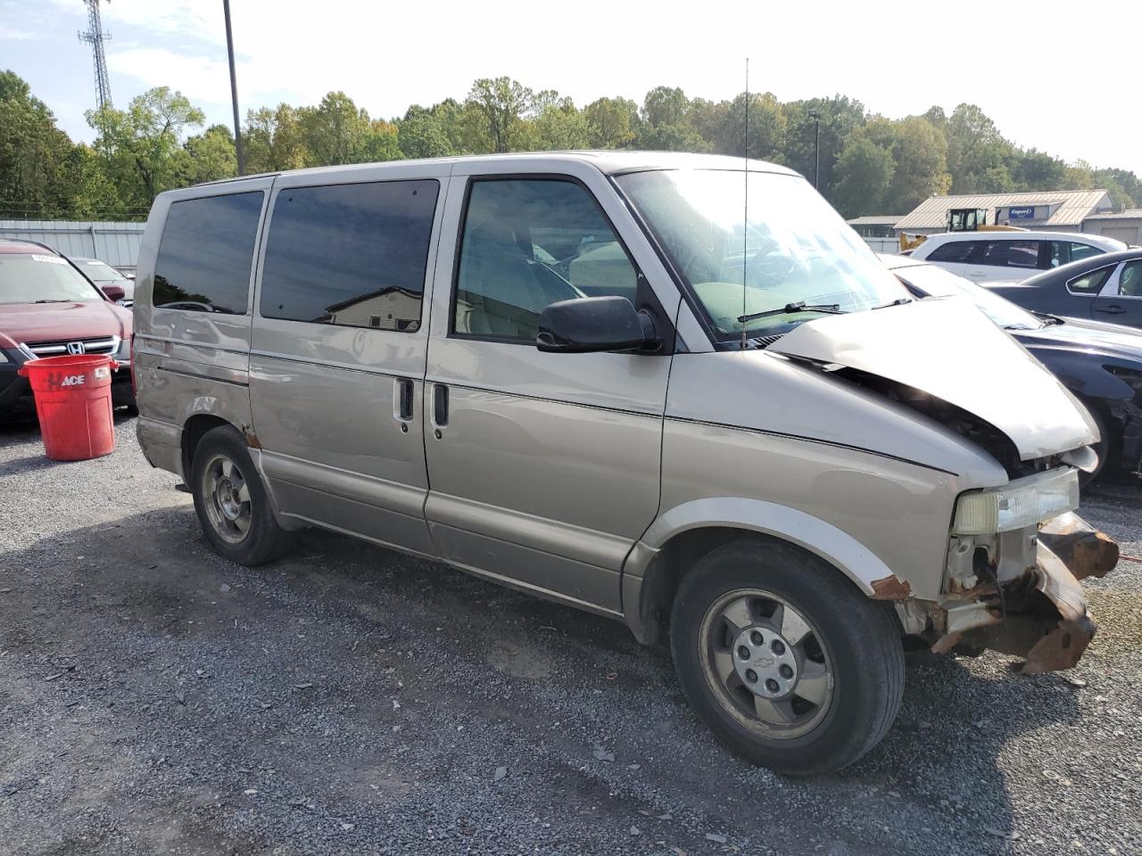 Photo 3 VIN: 1GNEL19X23B107747 - CHEVROLET ASTRO 