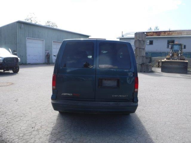 Photo 5 VIN: 1GNEL19X23B134608 - CHEVROLET ASTRO 