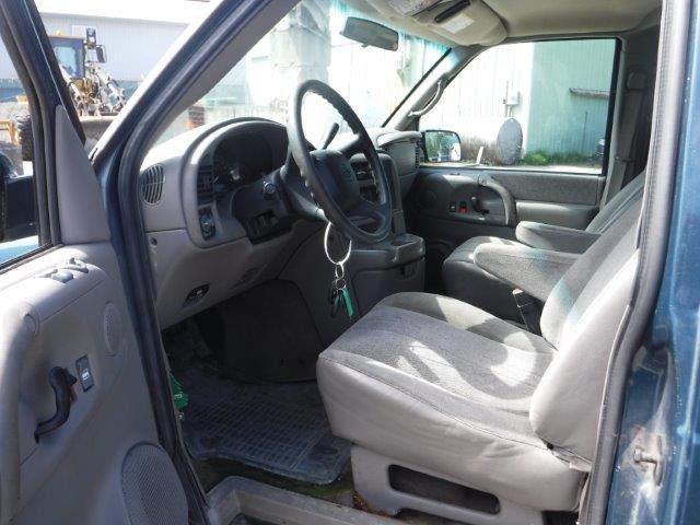 Photo 6 VIN: 1GNEL19X23B134608 - CHEVROLET ASTRO 