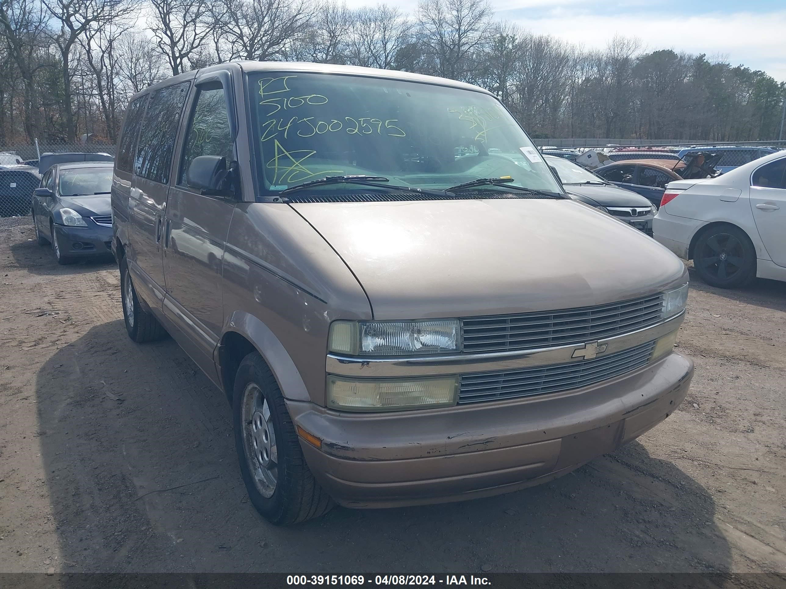 Photo 5 VIN: 1GNEL19X73B135141 - CHEVROLET ASTRO 