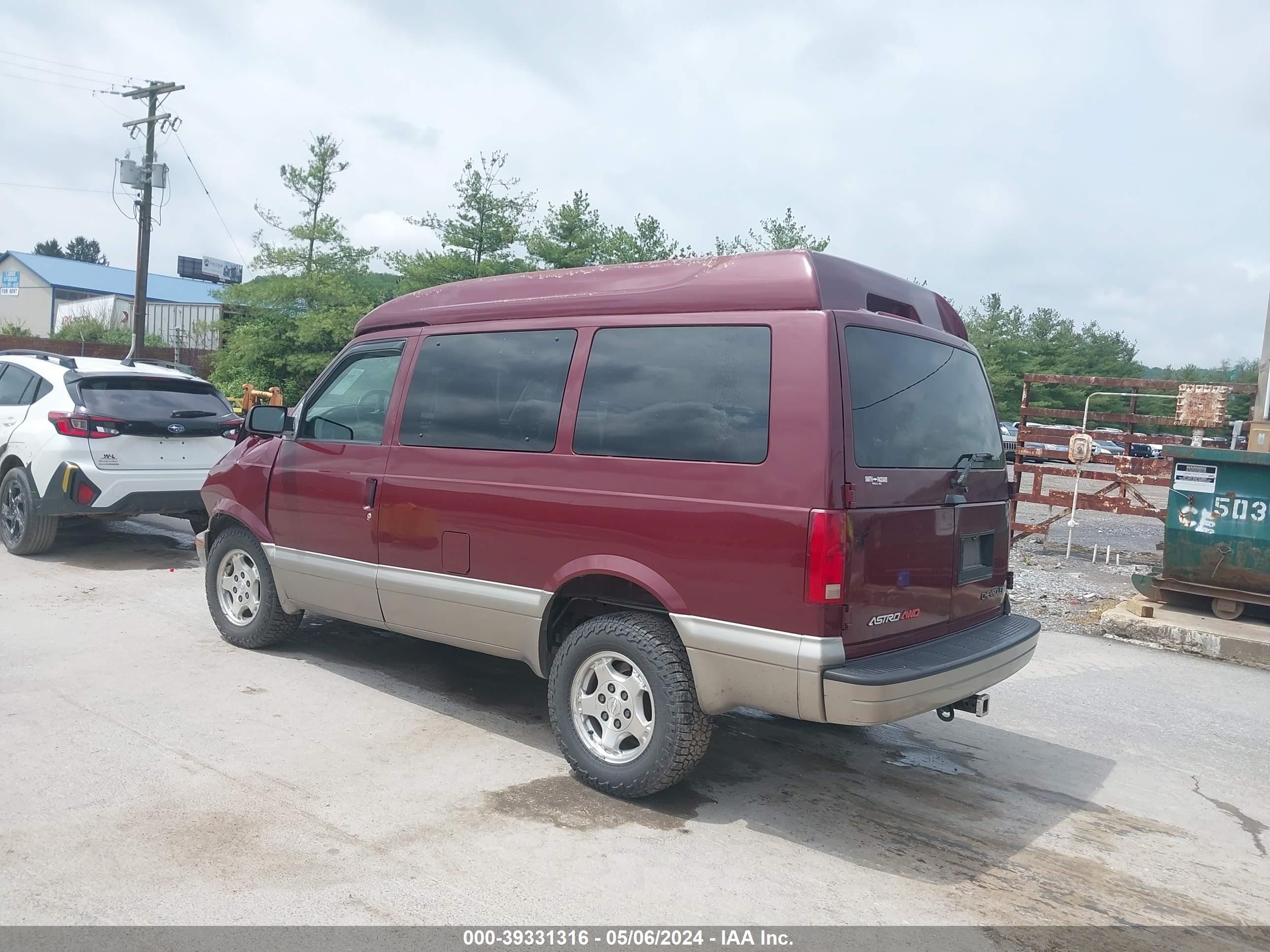 Photo 2 VIN: 1GNEL19X95B103116 - CHEVROLET ASTRO 