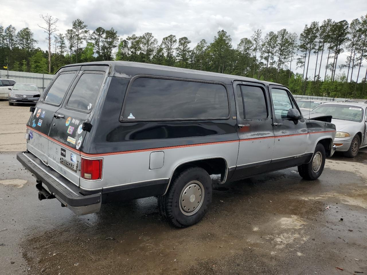 Photo 2 VIN: 1GNER16K2LF112379 - CHEVROLET SUBURBAN 