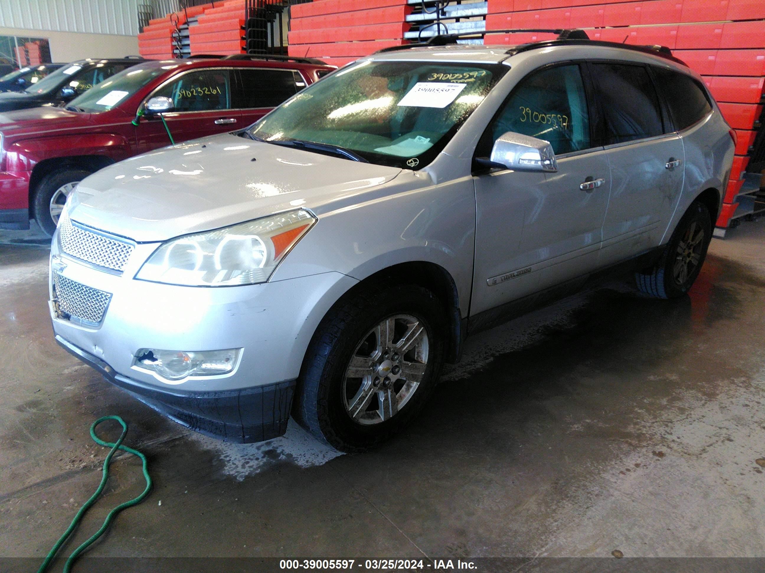 Photo 1 VIN: 1GNER23D09S142959 - CHEVROLET TRAVERSE 