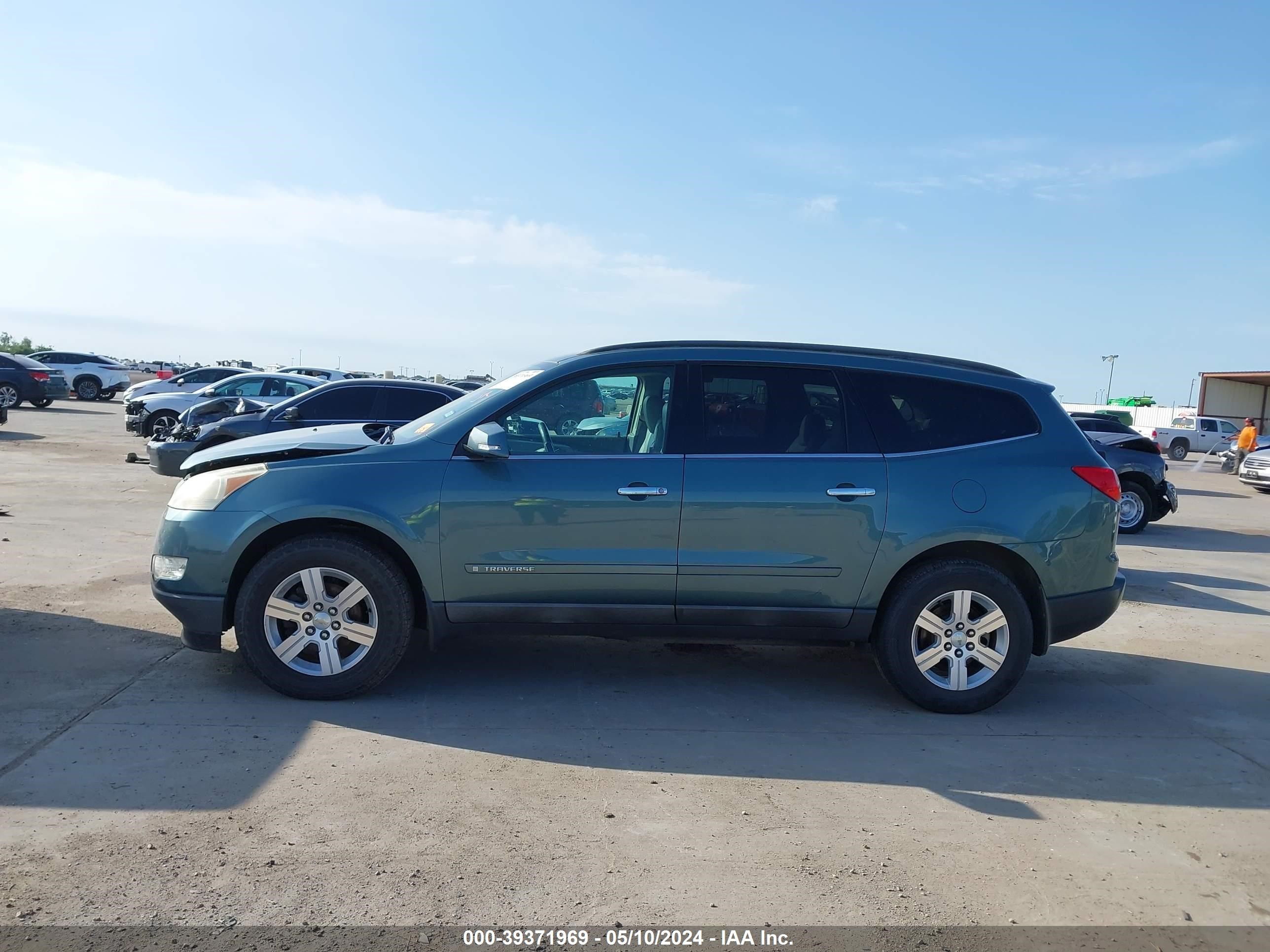 Photo 13 VIN: 1GNER23D09S159910 - CHEVROLET TRAVERSE 