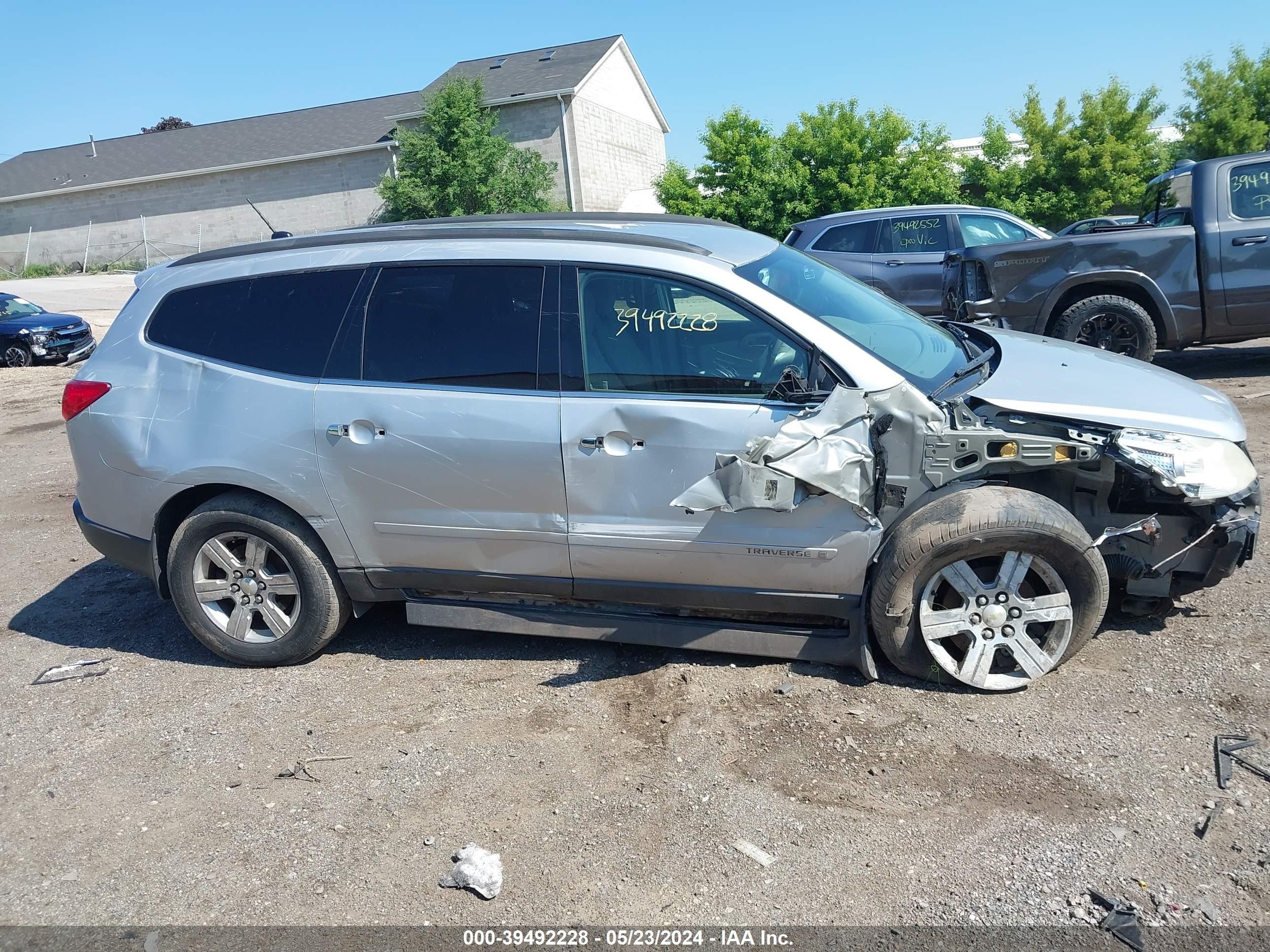 Photo 13 VIN: 1GNER23D39S157326 - CHEVROLET TRAVERSE 