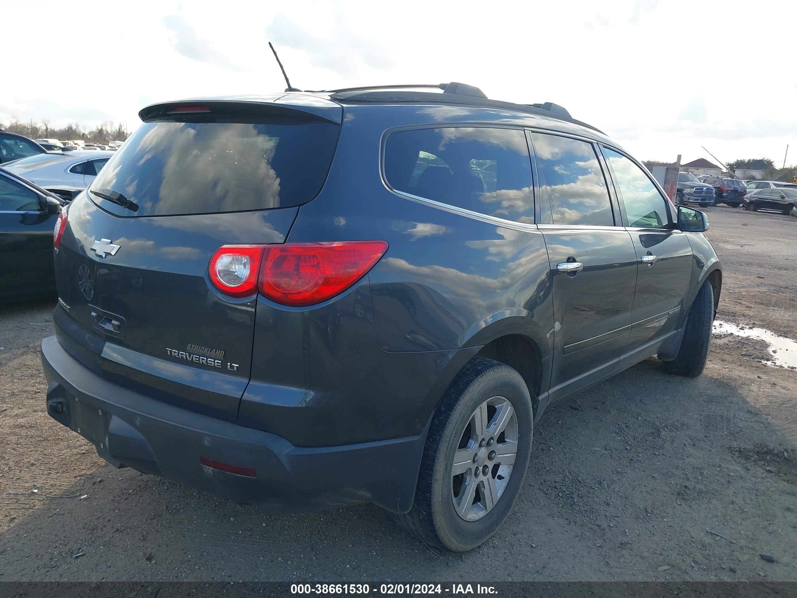 Photo 3 VIN: 1GNER23D79S111076 - CHEVROLET TRAVERSE 